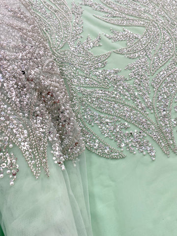 Dantela Couture Argintie pe Tulle Verde Menta cu Panou, cu Perle, Margele si Paiete