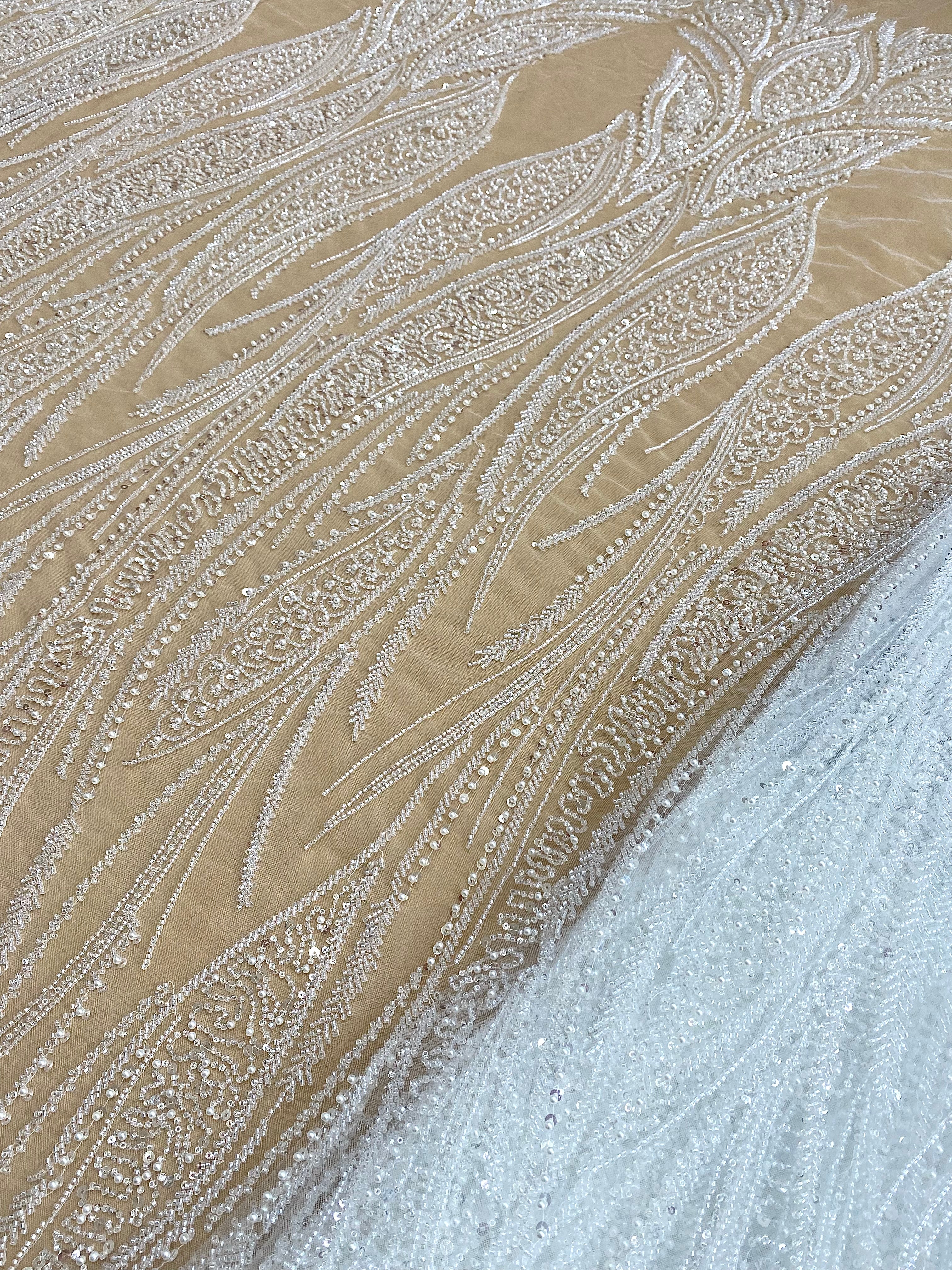 Dantela Couture Diamond gyöngyös, gyöngyökkel és flitterekkel díszített panellel