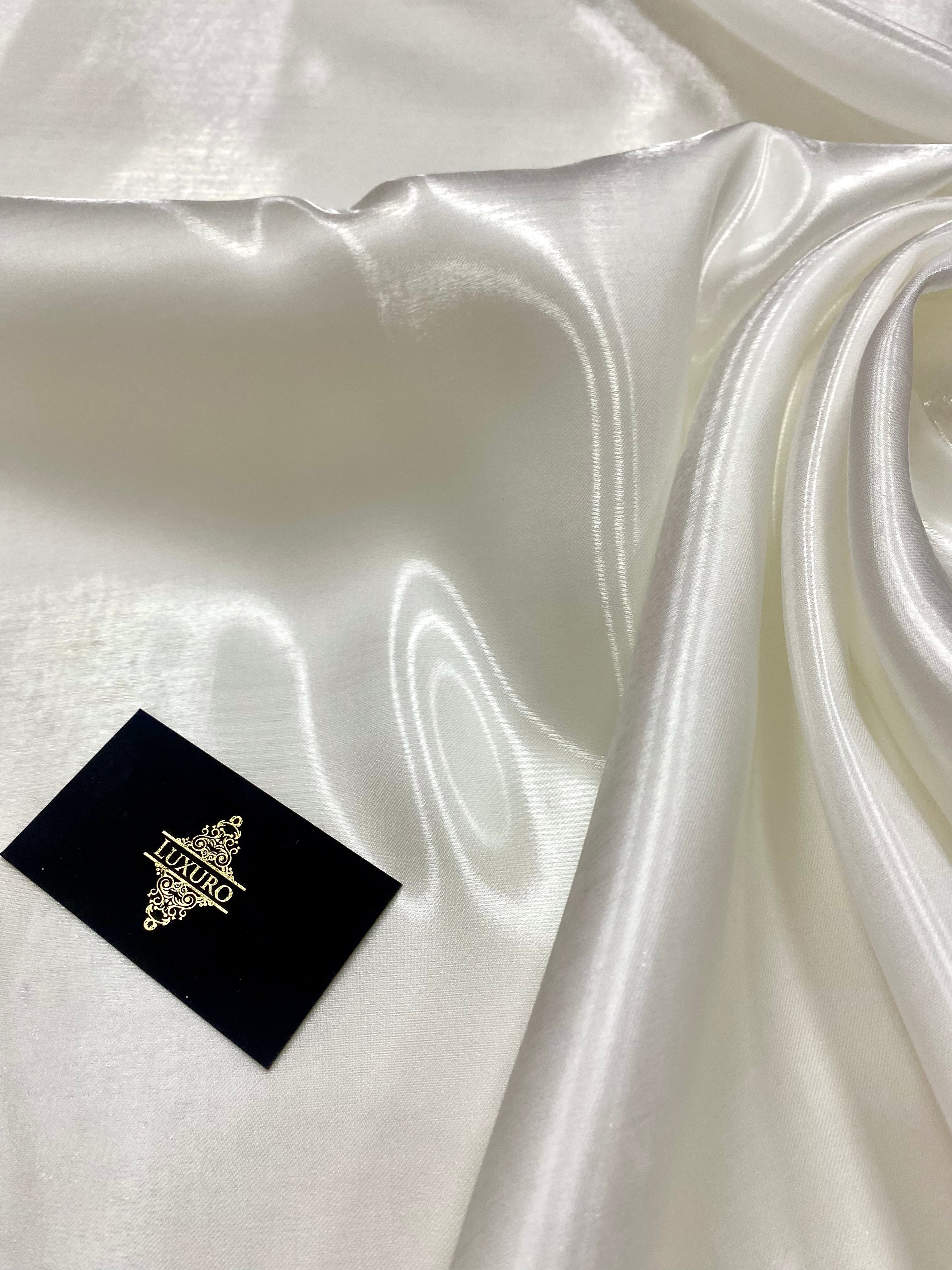 Satin Folyékony Fix Ivory