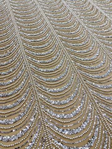 Ezüst Couture Csipke Nude Tüllön Geometriai Mintával, Gyöngyökkel, Gyöngyökkel és Flitterekkel