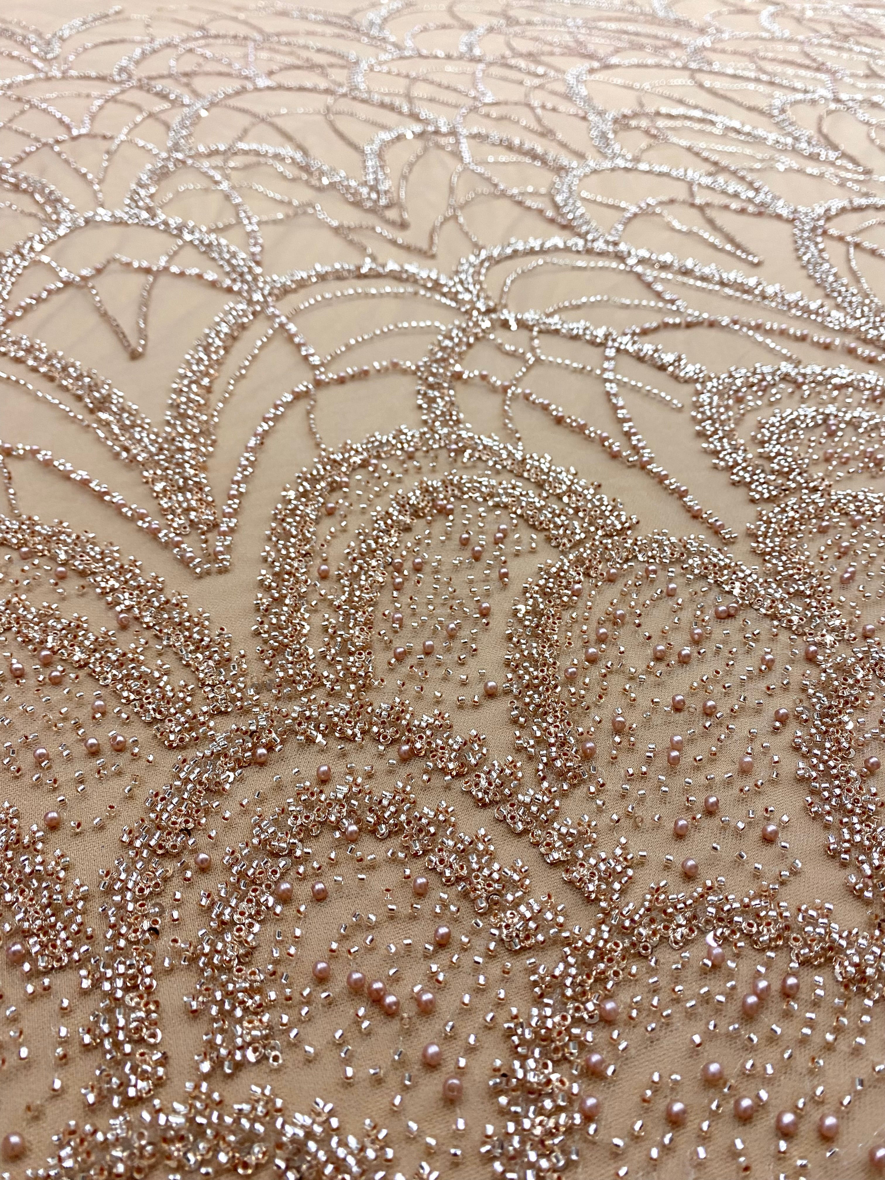 Dantela Couture Auriu Rose cu Model Geometric, cu Perle, Margele si Paiete