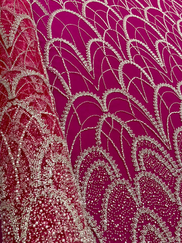 Dantela Couture Argintie cu Tulle Fucsia cu Model Geometric, cu Perle, Margele Si Paiete