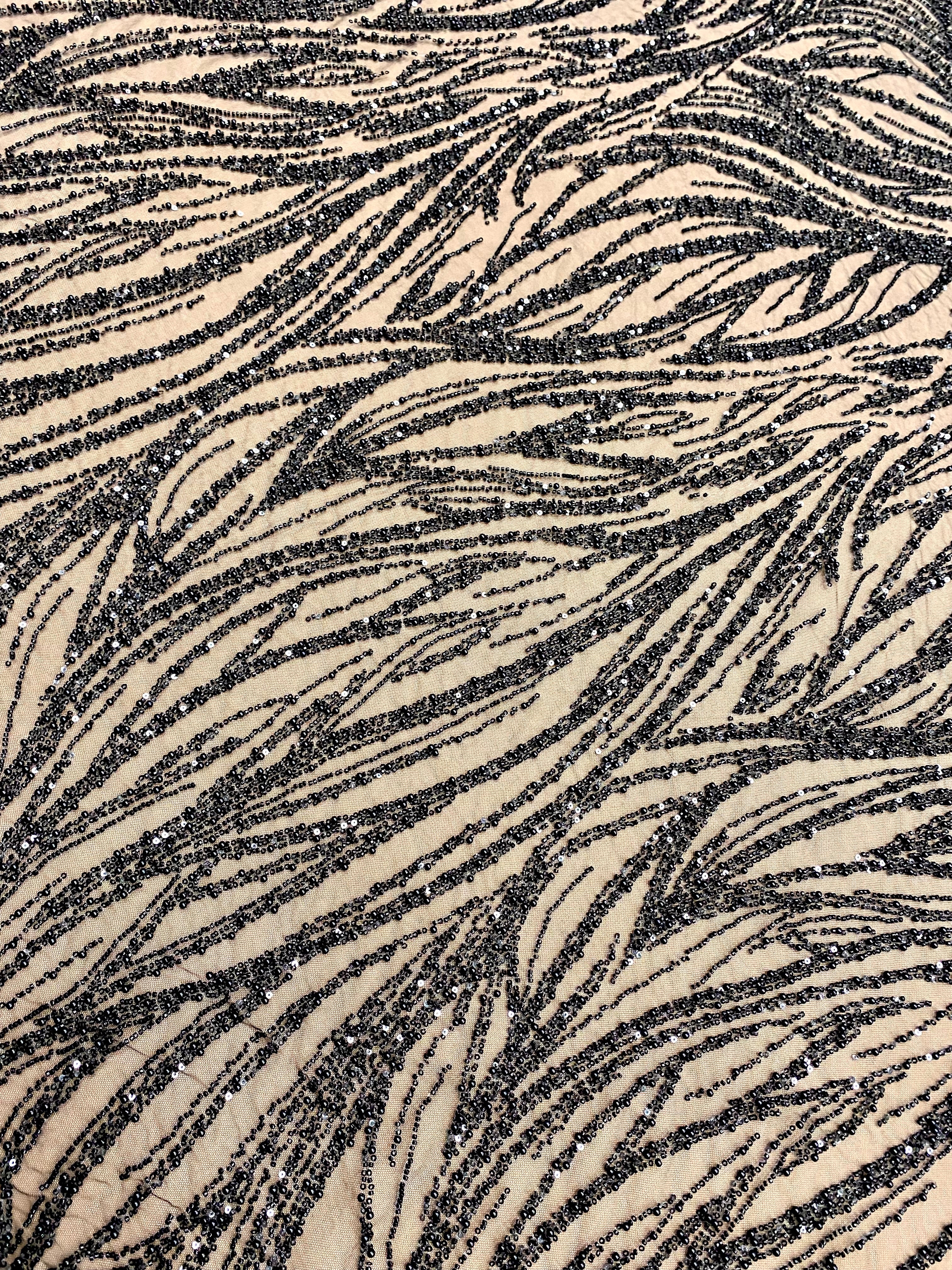 Dantela Couture Neagra cu Model Geometric, cu Perle, Margele si Paiete