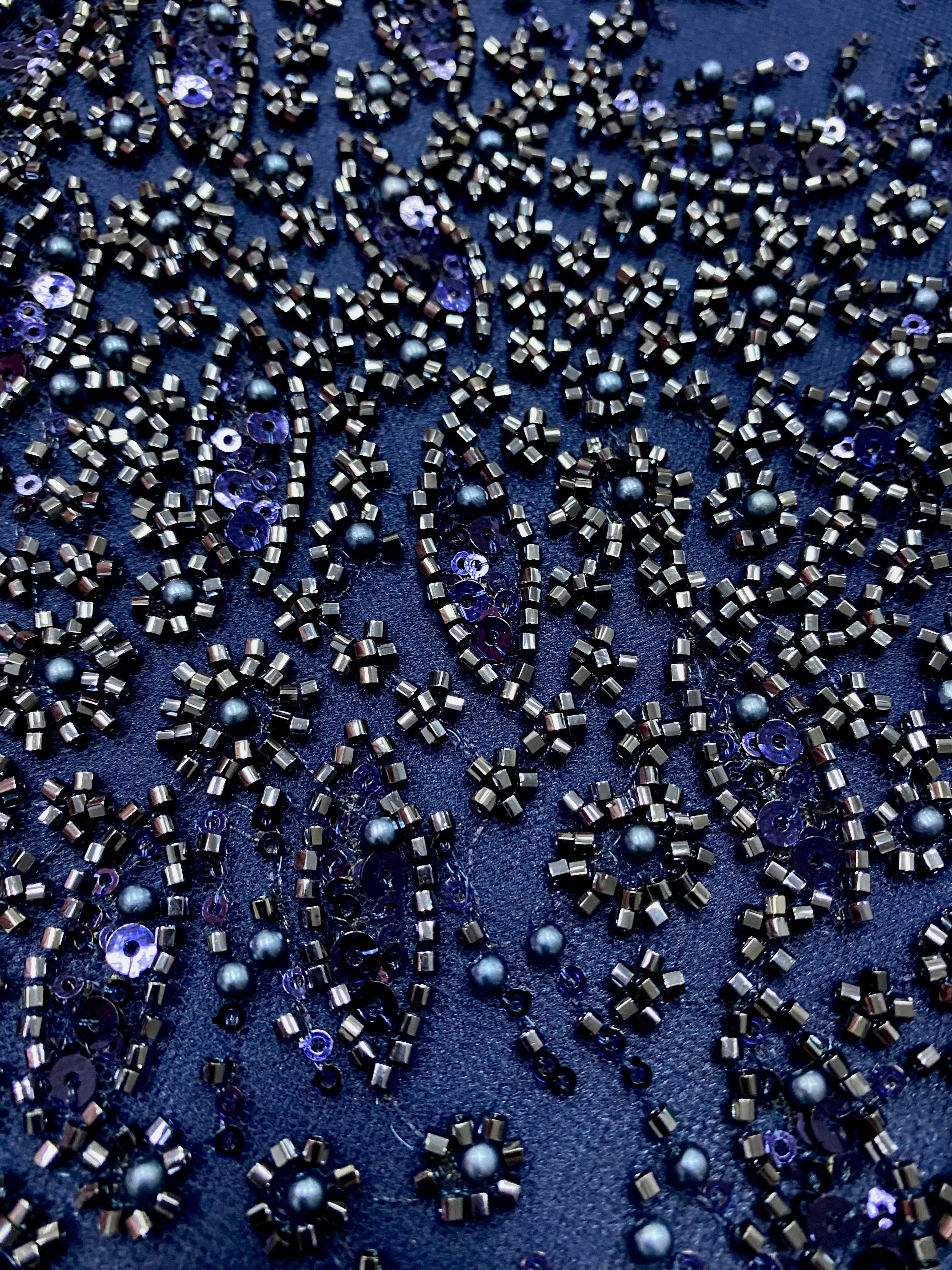 Dantela Couture Bleumarin cu Panou, cu Perle, Margele si Paiete