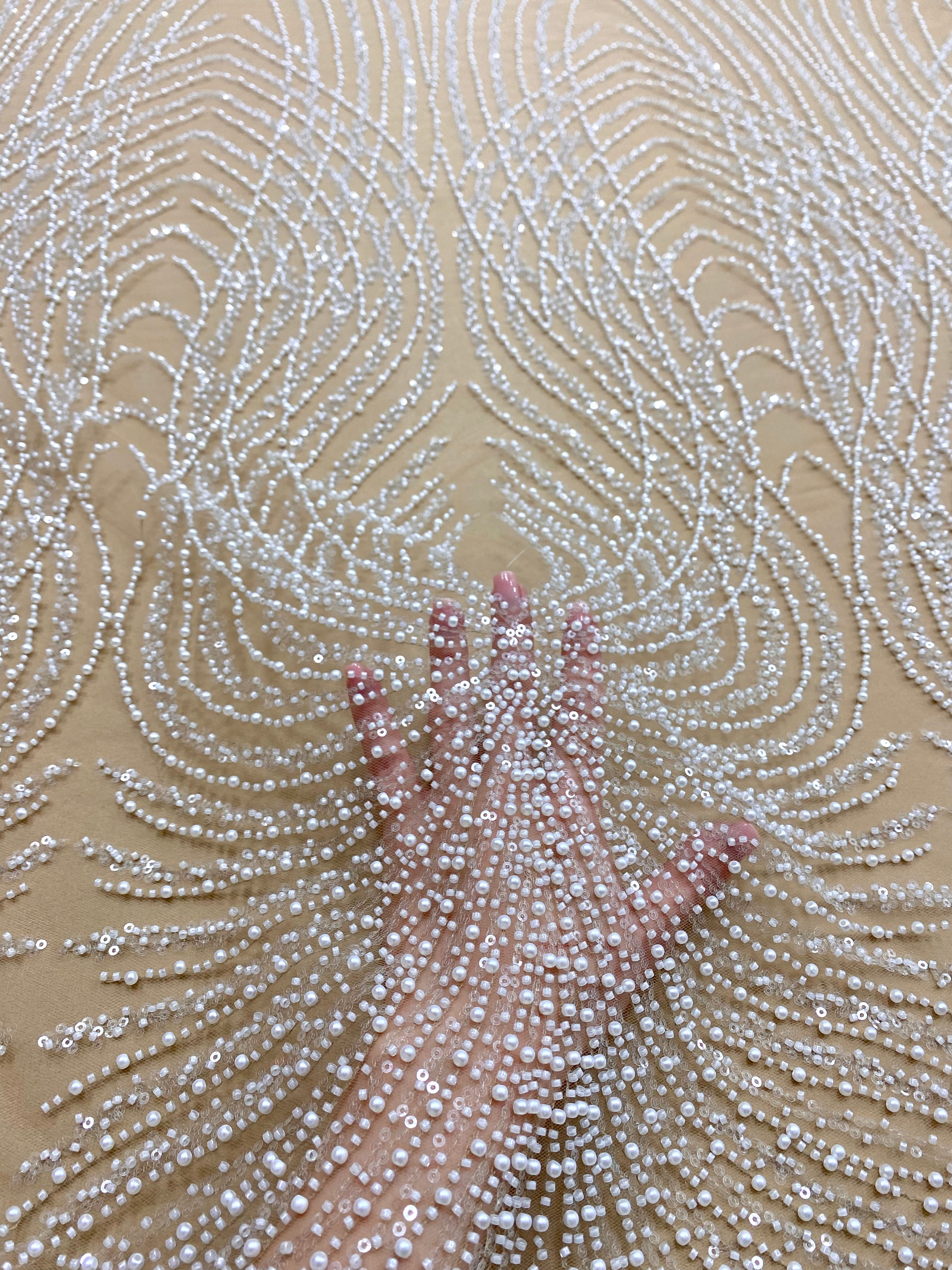 Dantela Couture Ivory cu Tulle Nude cu Panou, cu Perle, Margele si Paiete