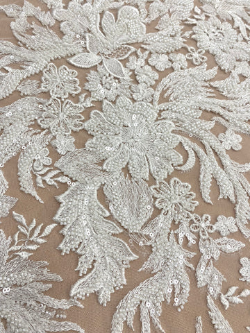 Dantela Couture Ivory virágmintás, gyöngyökkel és flitterekkel