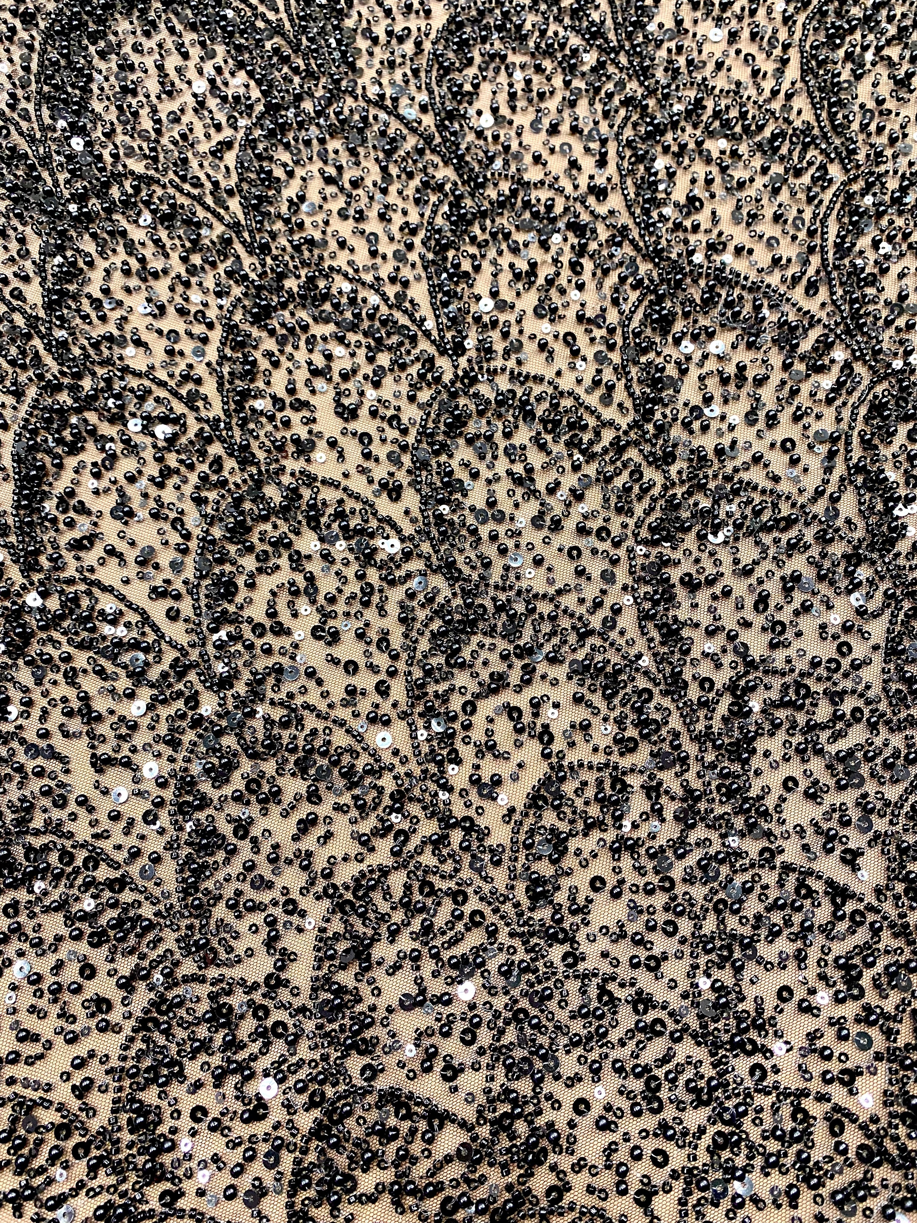 Dantela Couture Neagra cu Model Geometric, cu Perle, Margele si Paiete