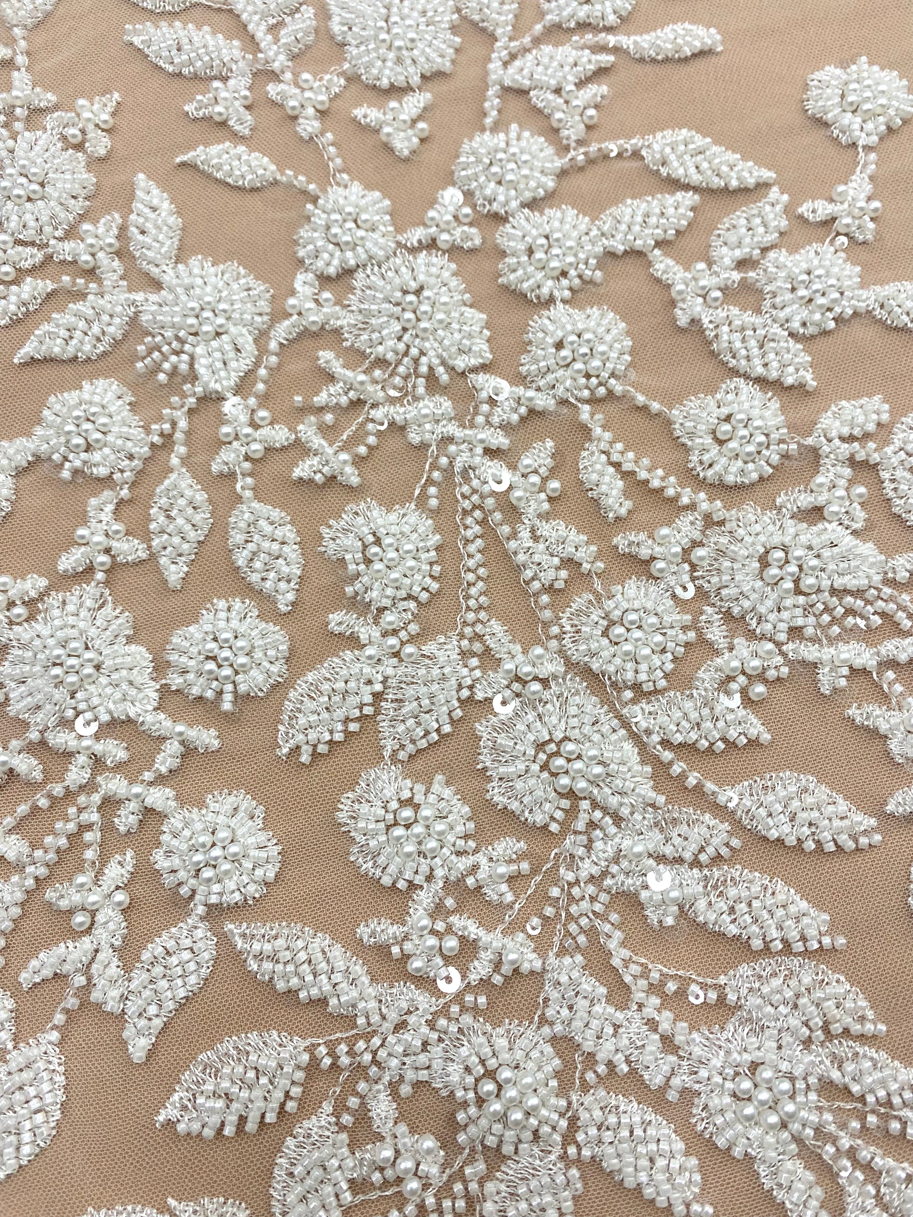 Dantela Couture Ivory cu Model Floral, Perle, Margele si Paiete