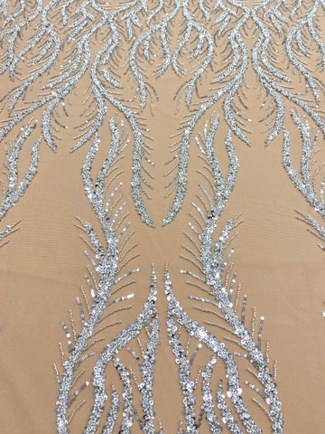 Csipke Couture ezüst tüll nude panellel, gyöngyökkel és flitterekkel