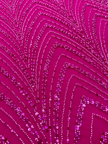 Dantela Couture Fucsia geometriai mintával, gyöngyökkel és flitterekkel