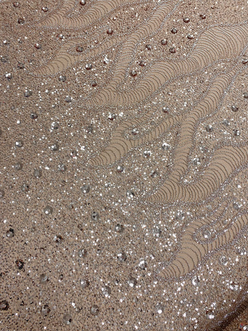 Dantela Couture Arany Rose geometriai mintával és virágokkal, gyöngyökkel és flitterekkel