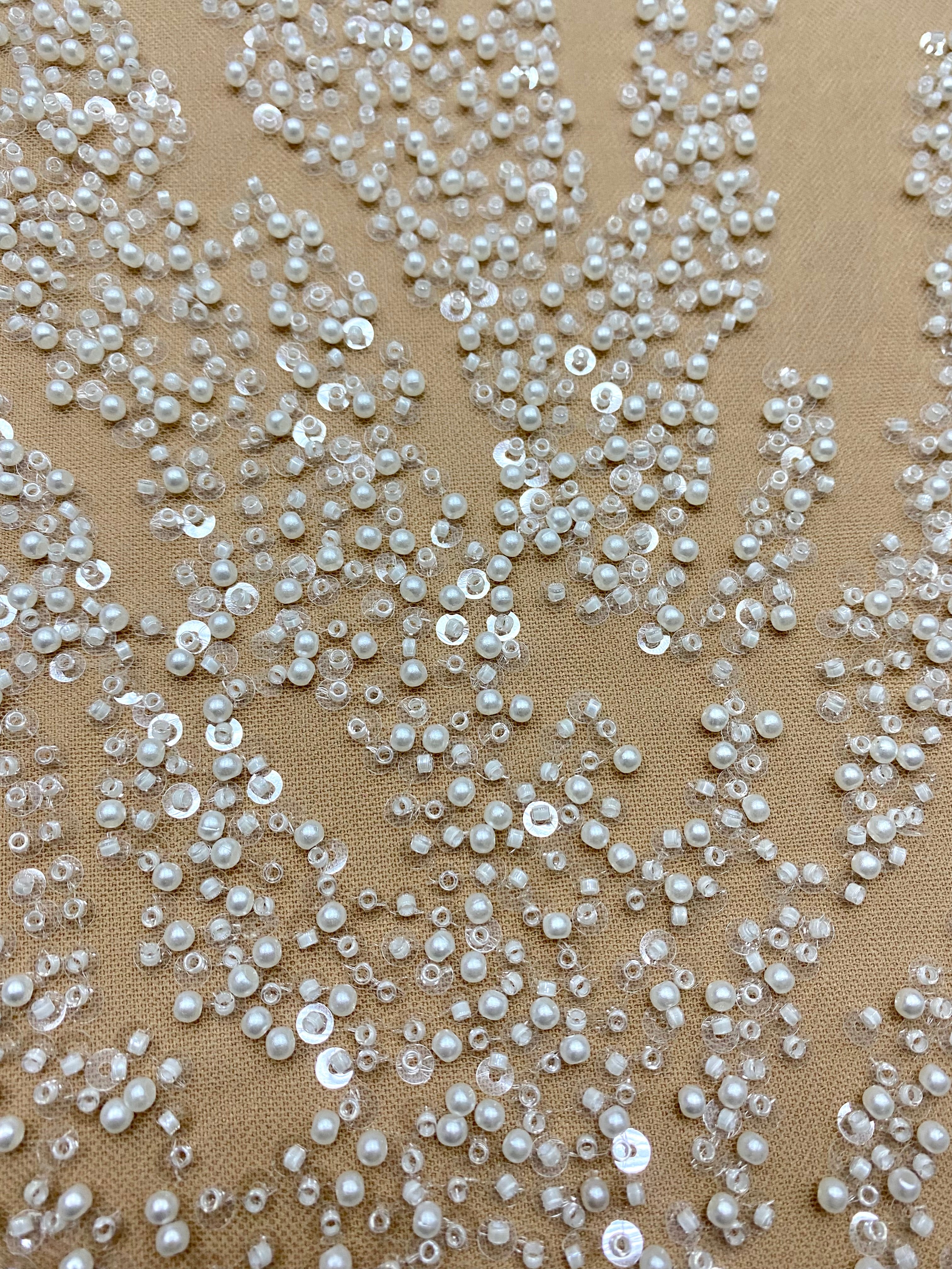 Dantela Couture Ivory cu Tulle Nude cu Perle, Margele si Paiete