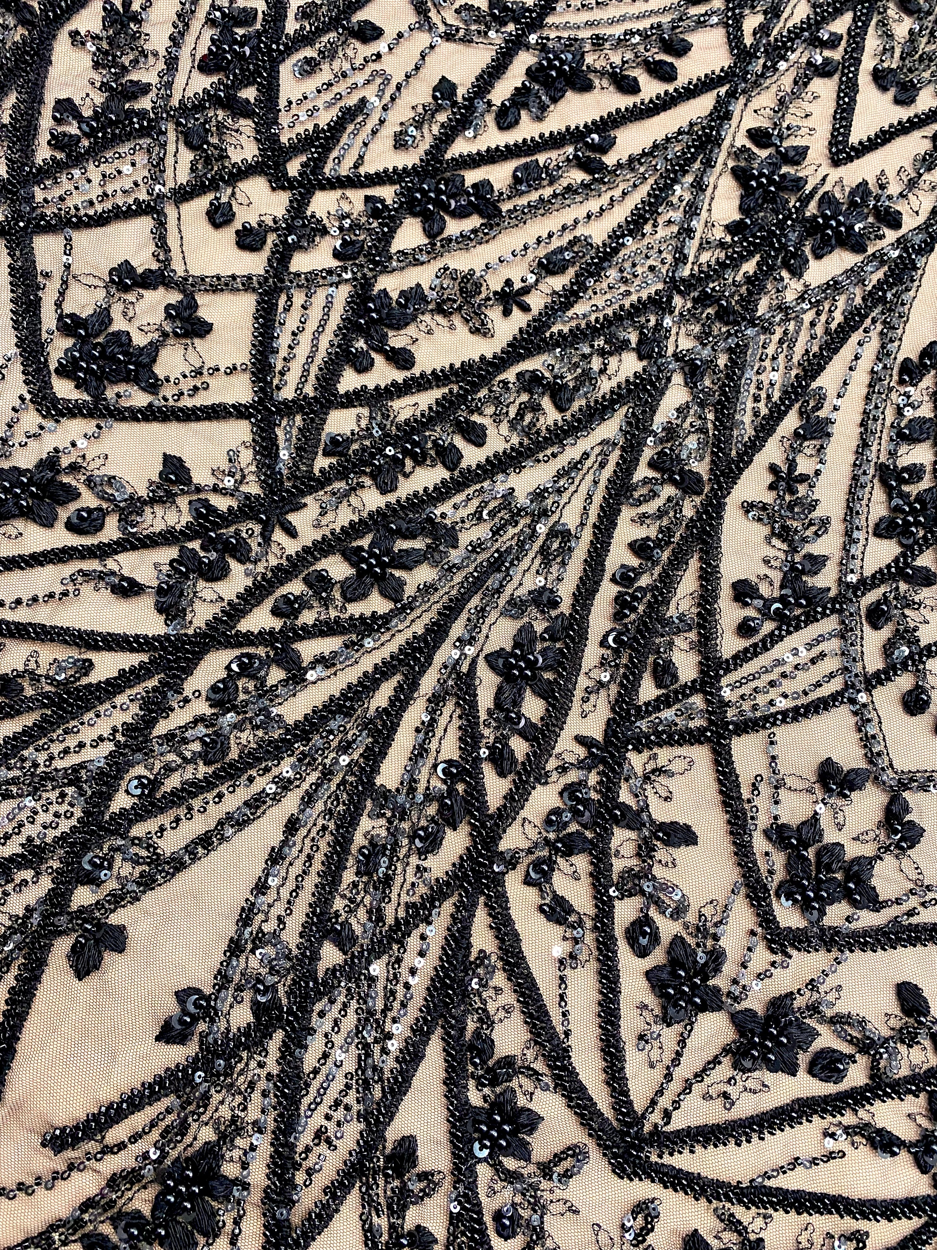 Dantela Couture Neagra cu Model Geometric, cu Perle, Margele si Paiete