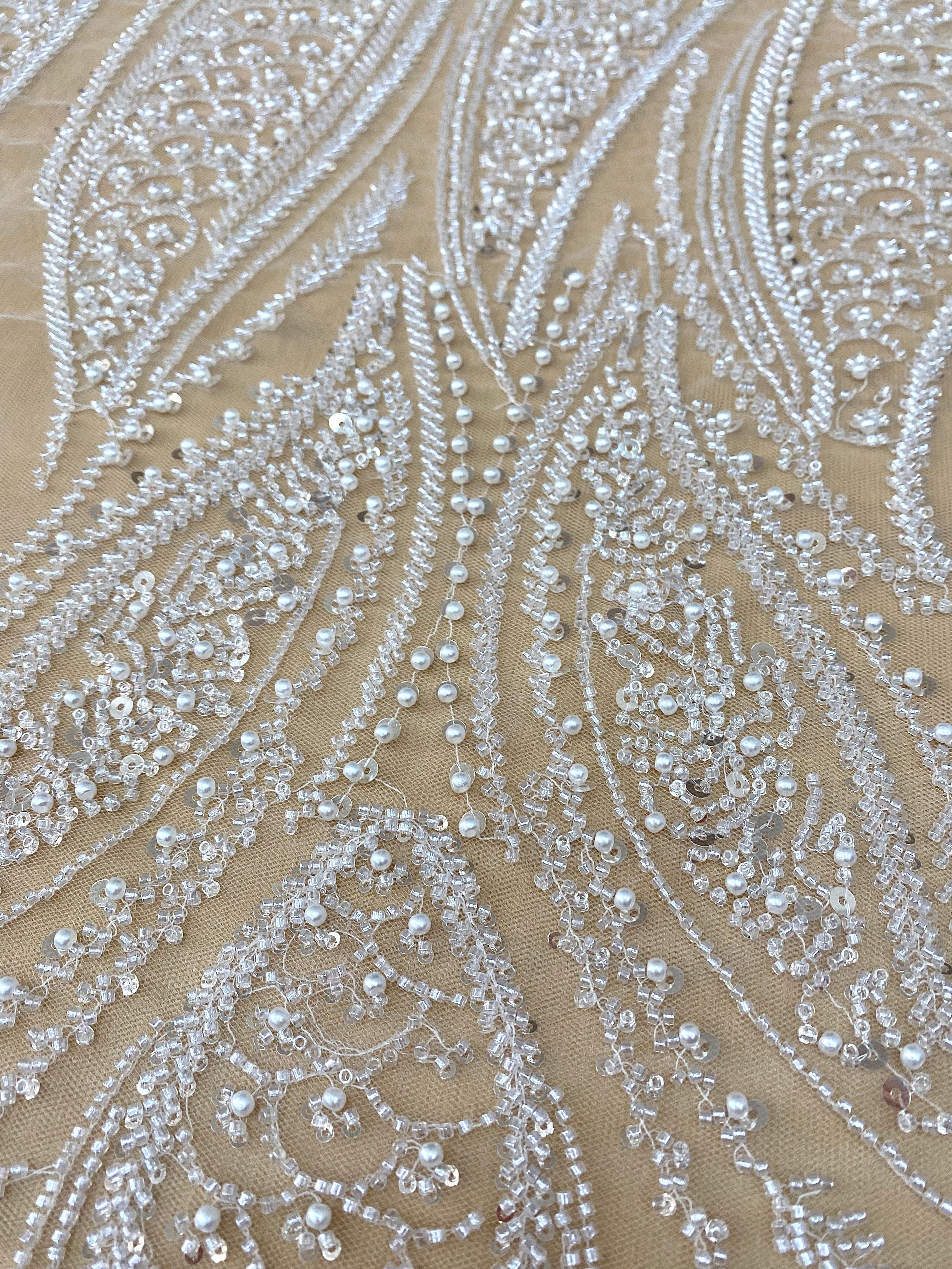 Dantela Couture Diamond gyöngyös, gyöngyökkel és flitterekkel díszített panellel