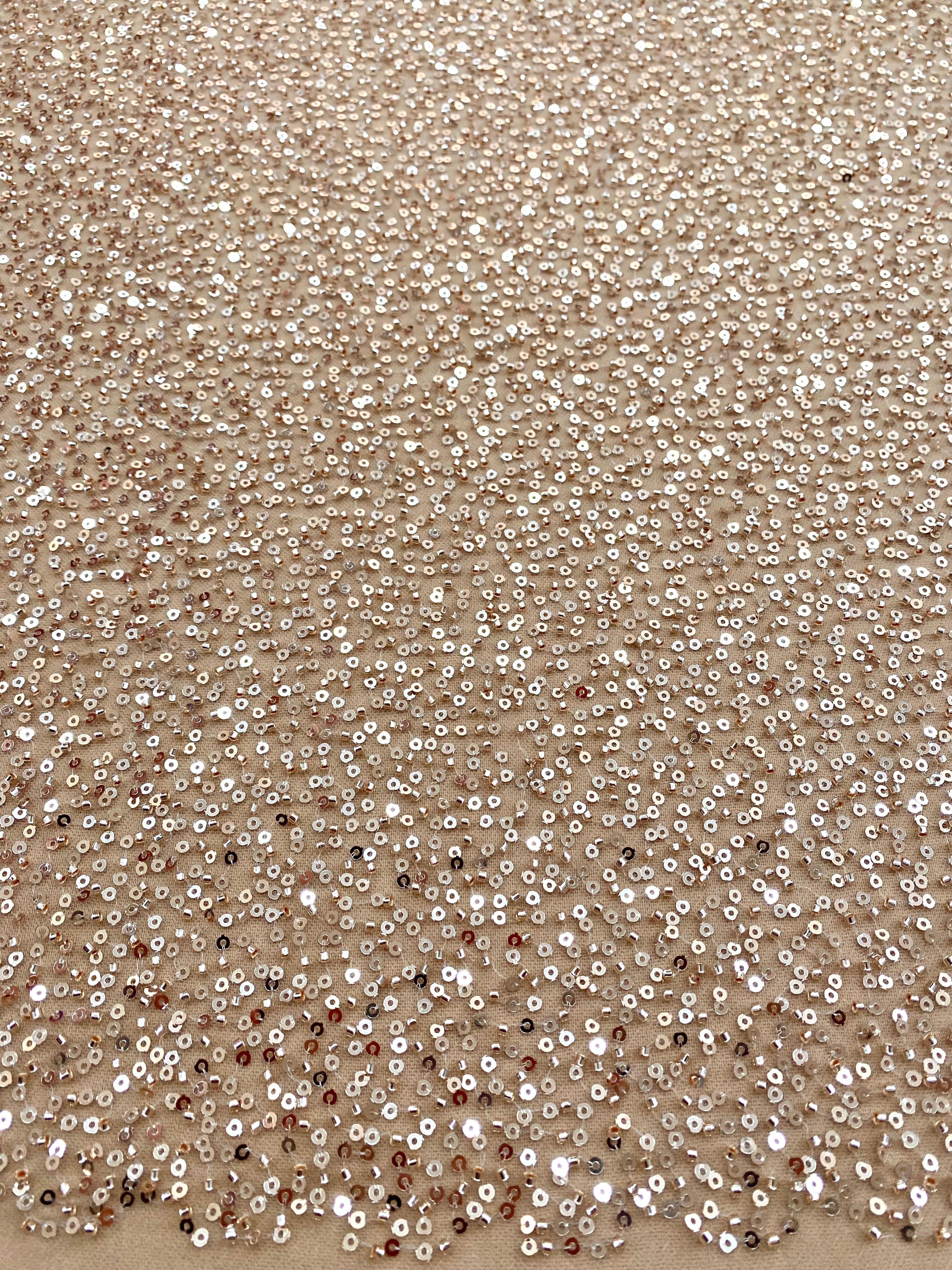 Dantela Couture Auriu Rose cu Model General, cu Margele si Paiete