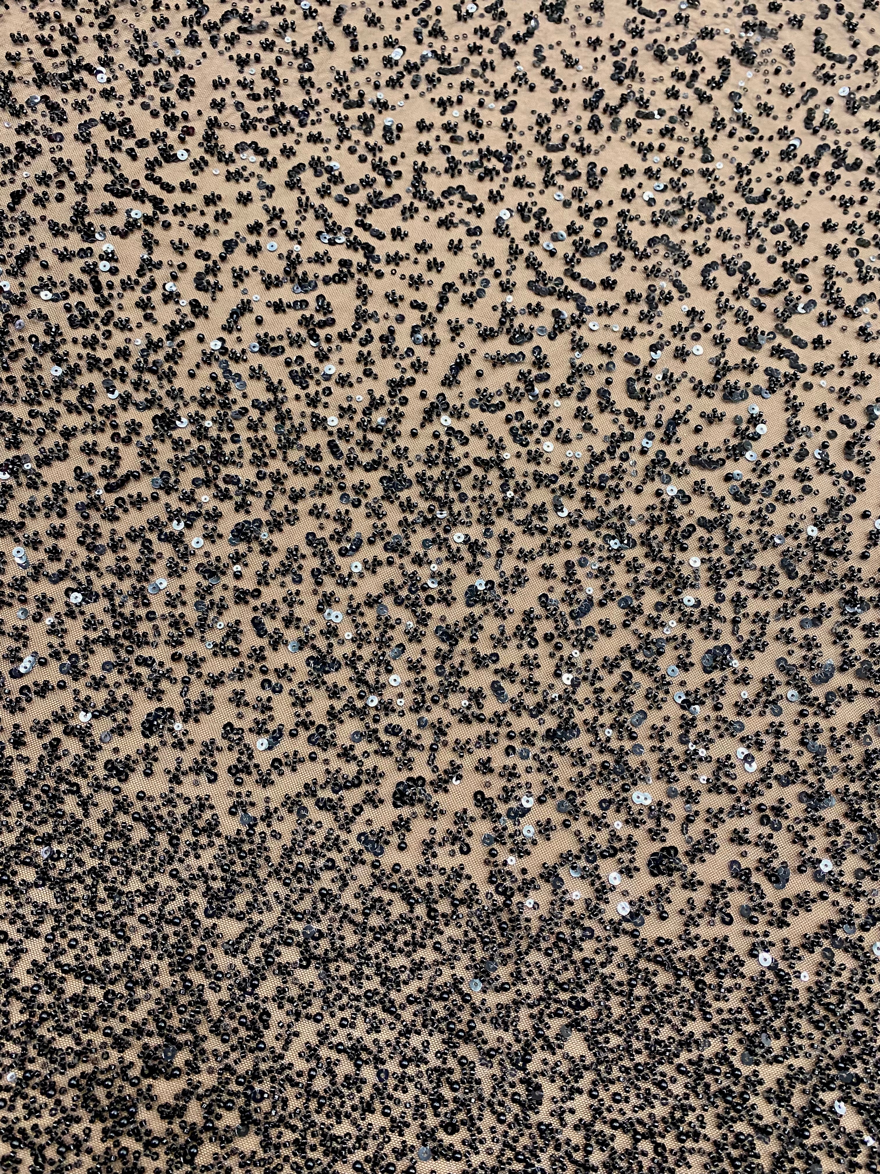 Dantela Couture Neagra in Degrade, cu Perle, Margele si Paiete