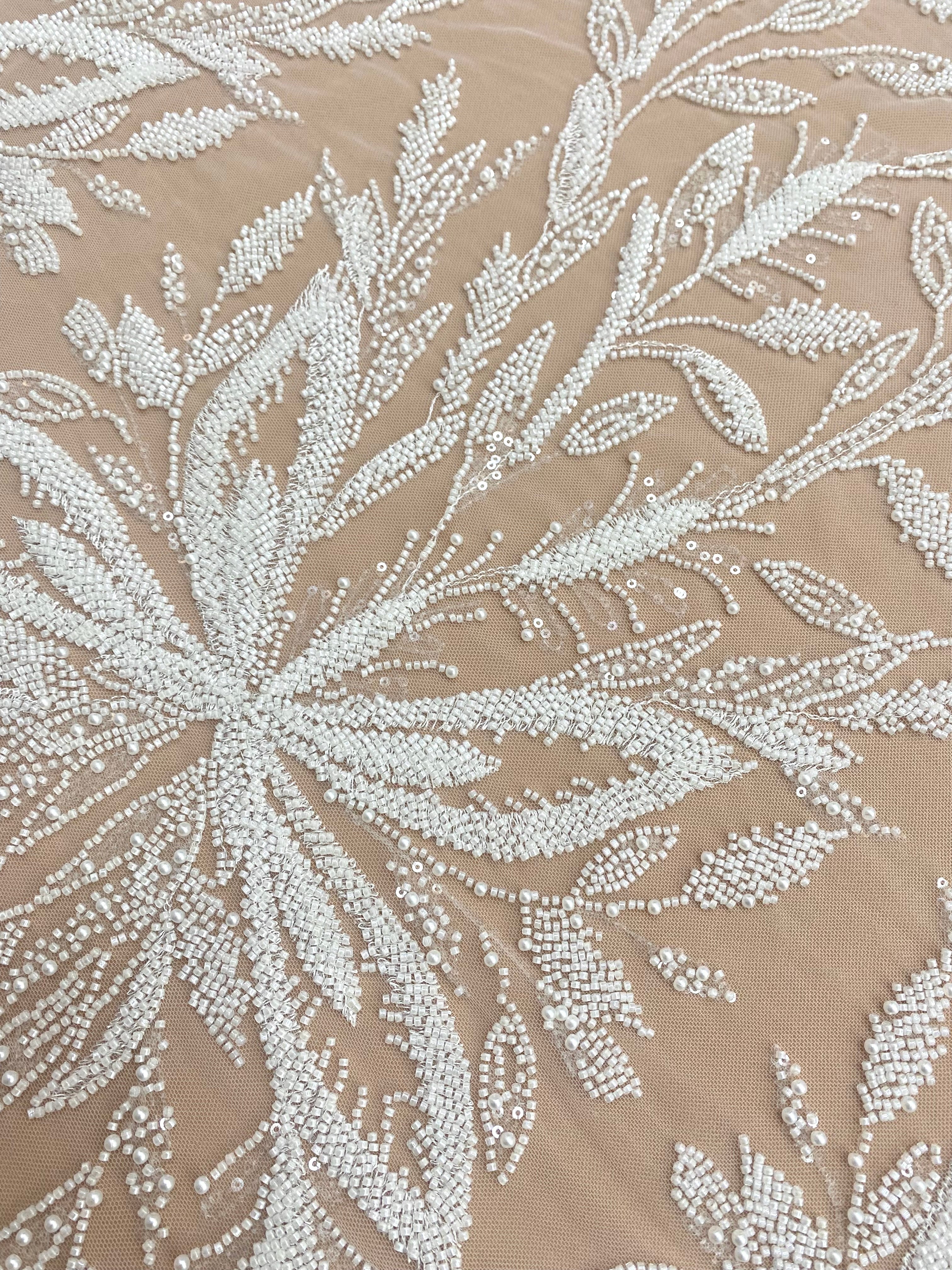 Dantela Couture Ivory cu Model Floral, cu Perle, Margele si Paiete