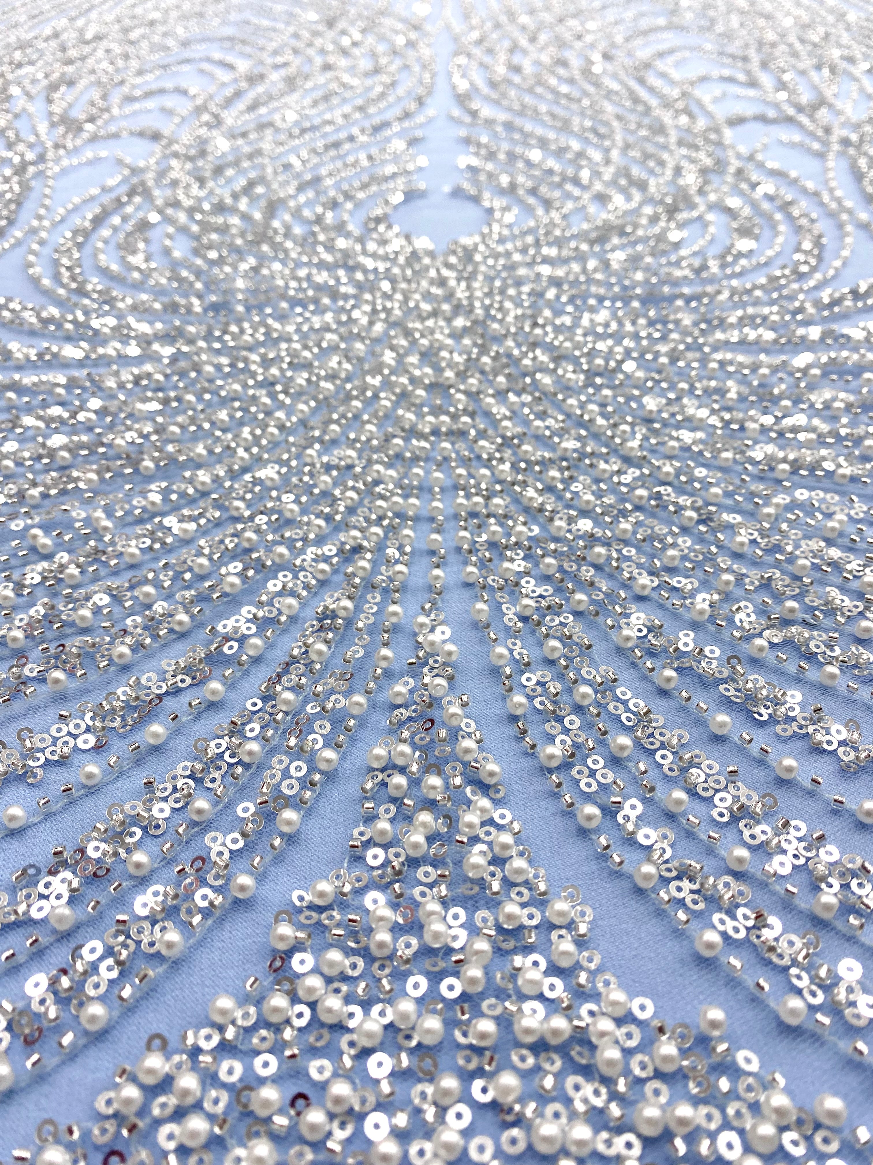 Ezüst Couture Csipke Baby Blue Tüll Panellel, Gyöngyökkel, Gyöngyökkel és Flitterekkel