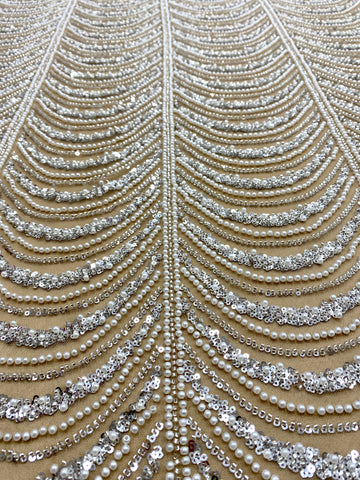 Ezüst Couture Csipke Nude Tüllön Geometriai Mintával, Gyöngyökkel, Gyöngyökkel és Flitterekkel