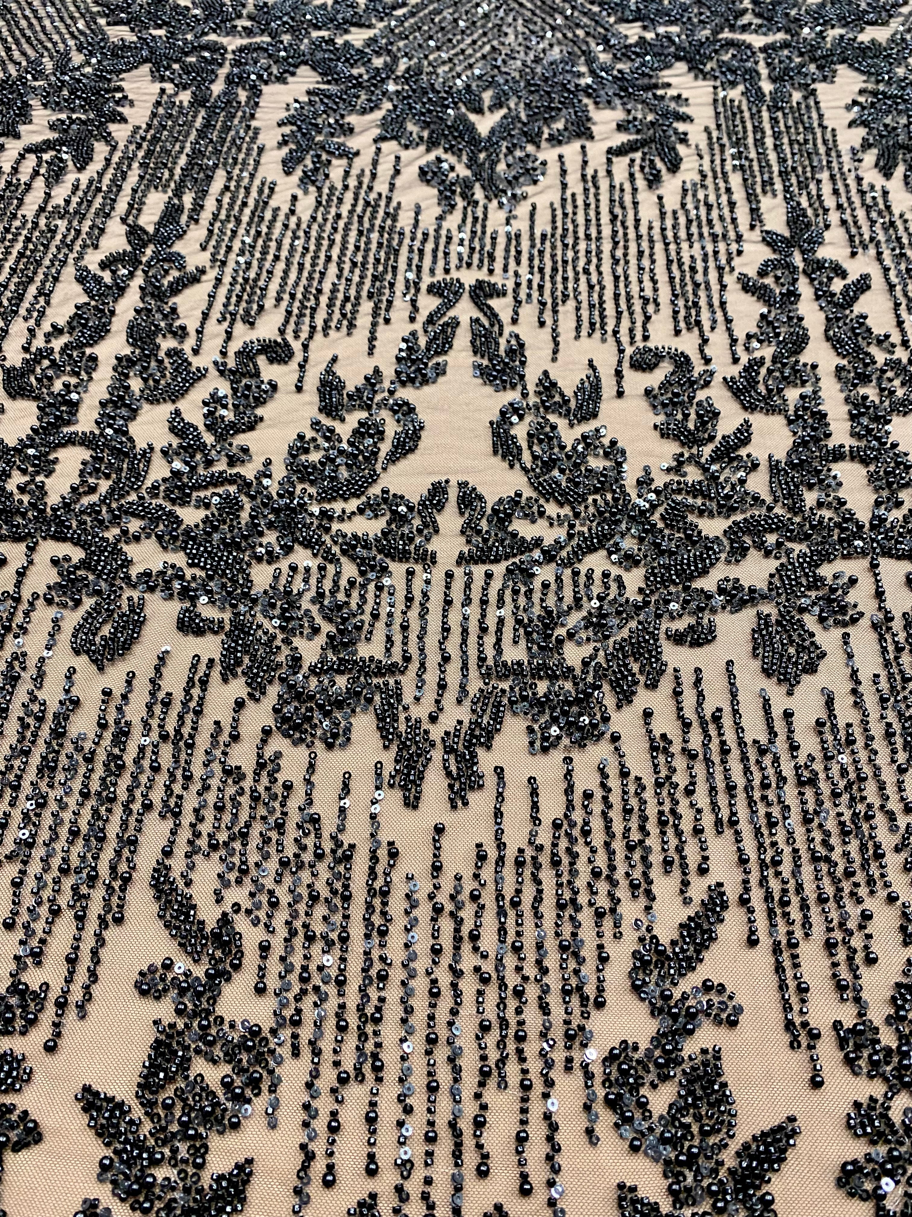 Dantela Couture Neagra cu Model Geometric, cu Perle, Margele si Paiete