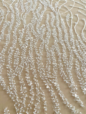 Dantela Couture Ivory gyöngyökkel és flitterekkel
