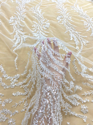 Dantela Couture Diamond levelekkel, gyöngyökkel és flitterekkel