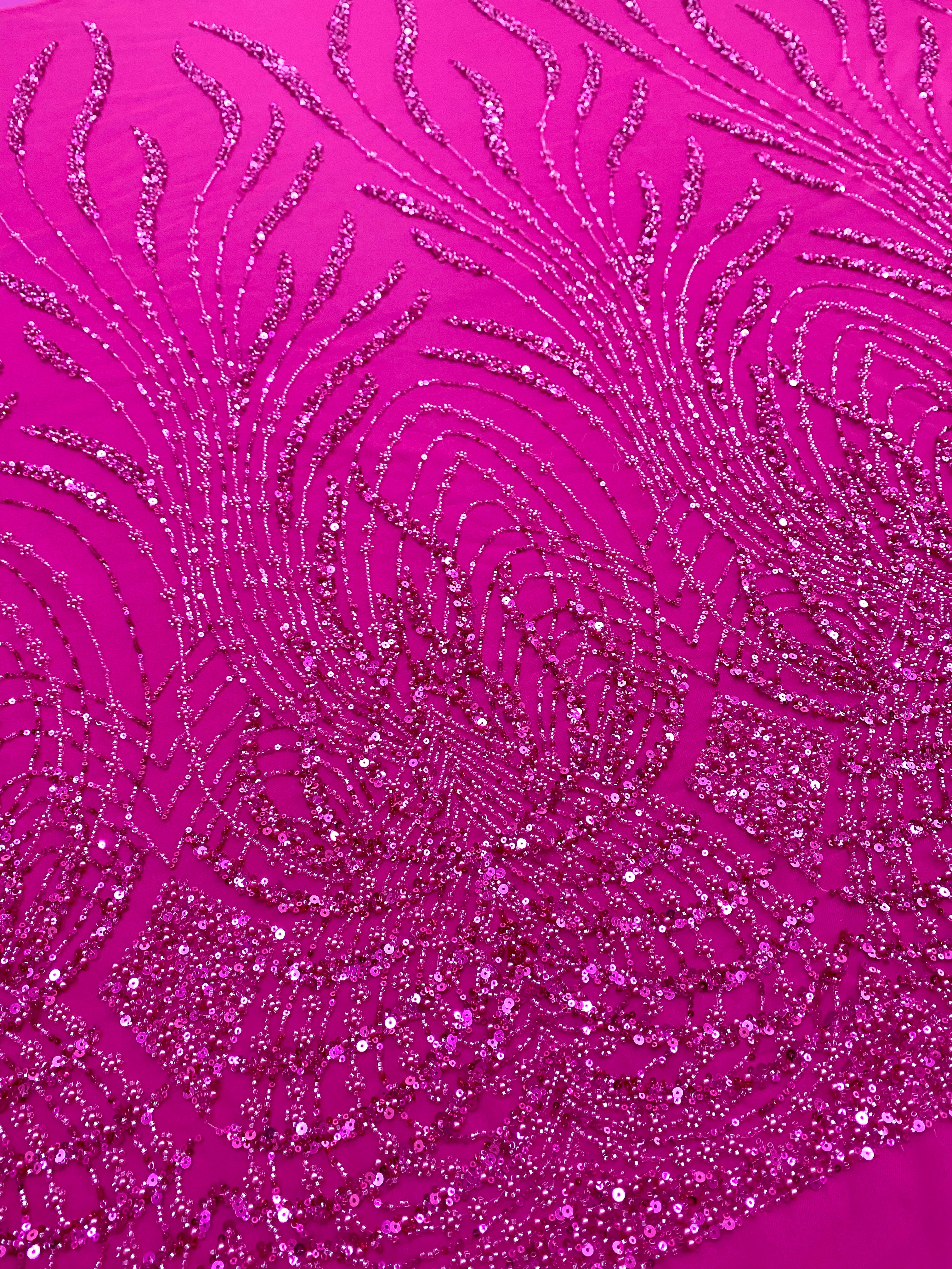 Dantela Couture Fucsia gyöngyökkel, gyöngyökkel és flitterekkel díszített panellel