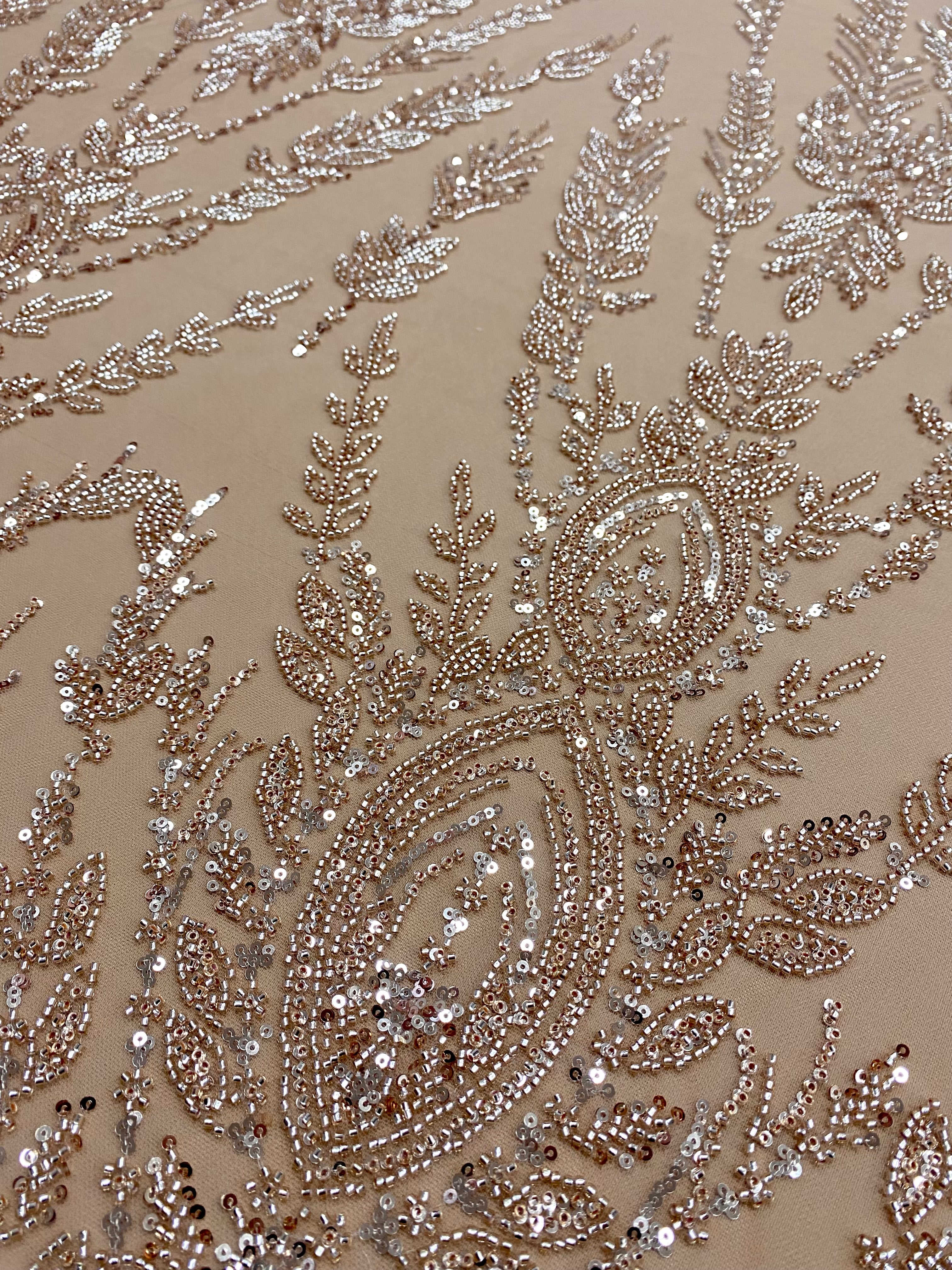 Dantela Couture Auriu Rose cu Model Simetric, cu Margele si Paiete