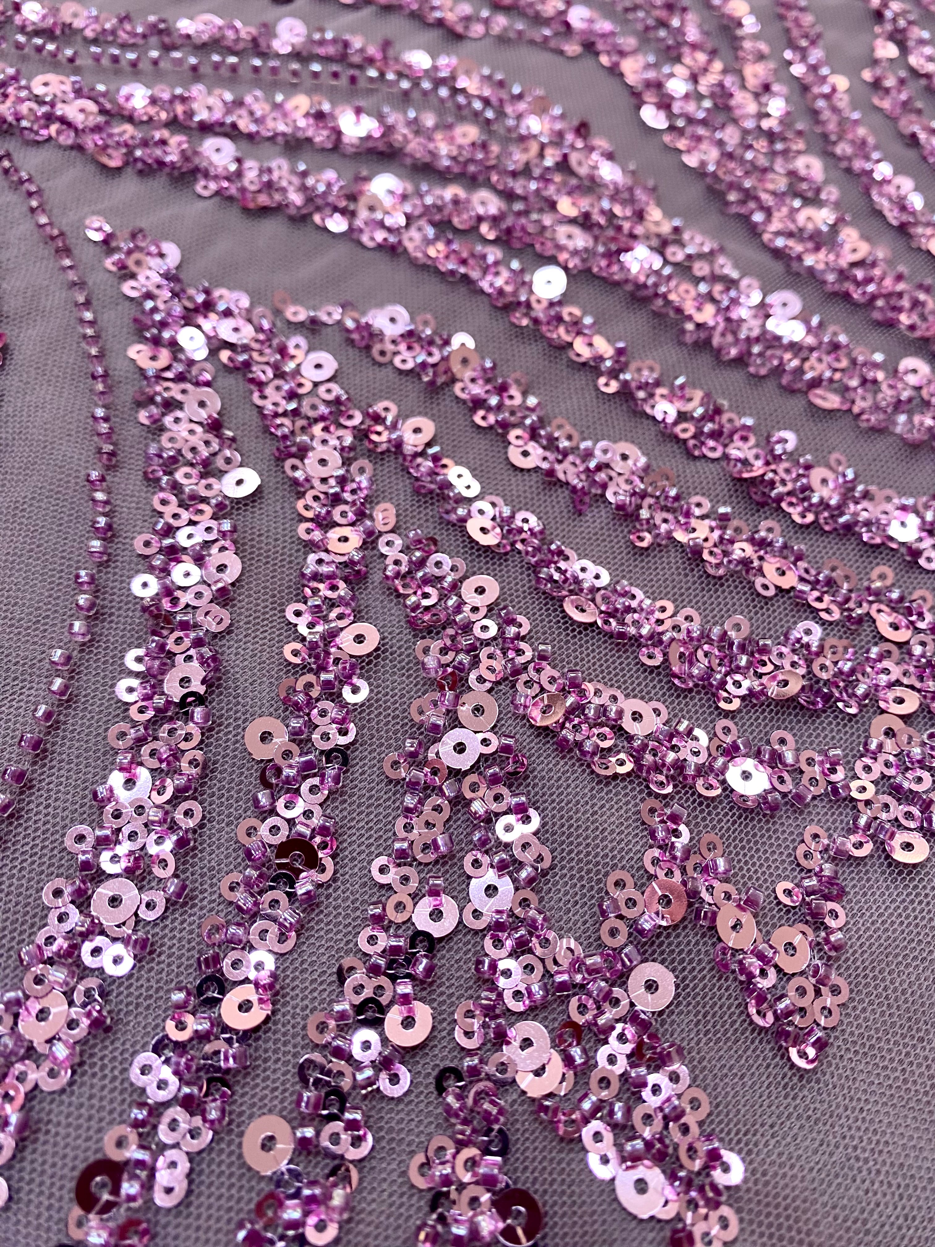 Dantela Couture Pudra cu Model Liniar, cu Margele si Paiete