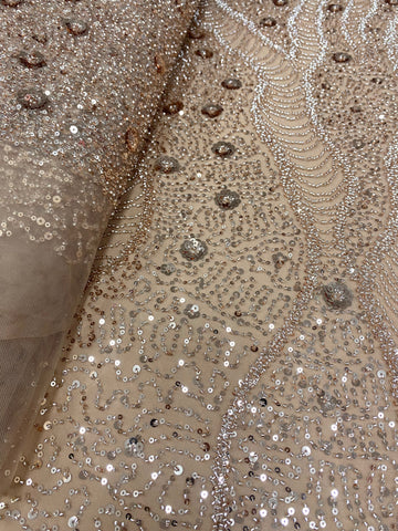 Dantela Couture Arany Rose geometriai mintával és virágokkal, gyöngyökkel és flitterekkel