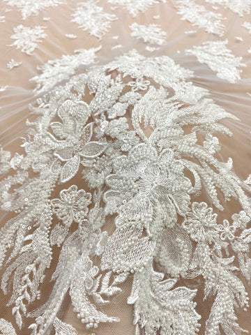 Dantela Couture Ivory virágmintás, gyöngyökkel és flitterekkel