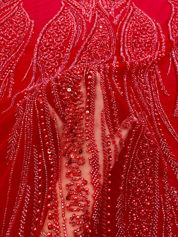 Piros Couture csipke geometriai mintával, gyöngyökkel, gyöngyöcskékkel és flitterekkel