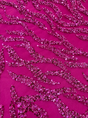 Dantela Couture Fucsia gyöngyökkel és flitterekkel, szálakkal
