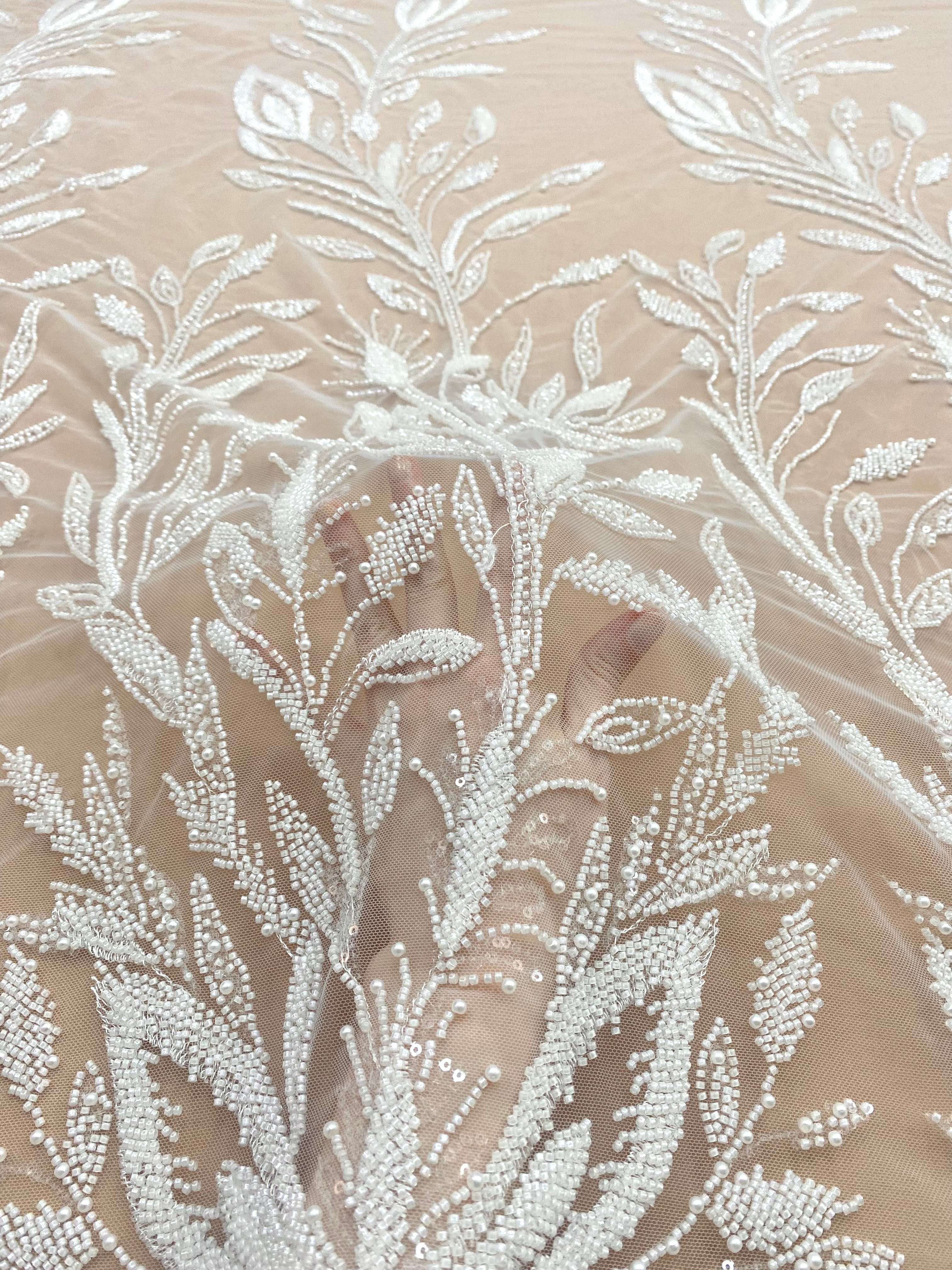 Dantela Couture Ivory cu Model Floral, cu Perle, Margele si Paiete