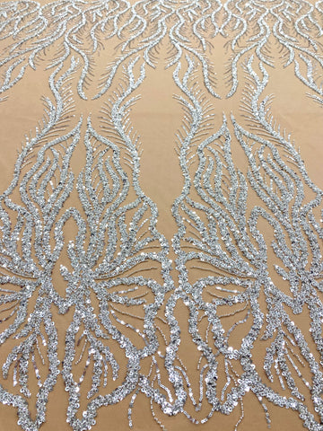 Csipke Couture ezüst tüll nude panellel, gyöngyökkel és flitterekkel