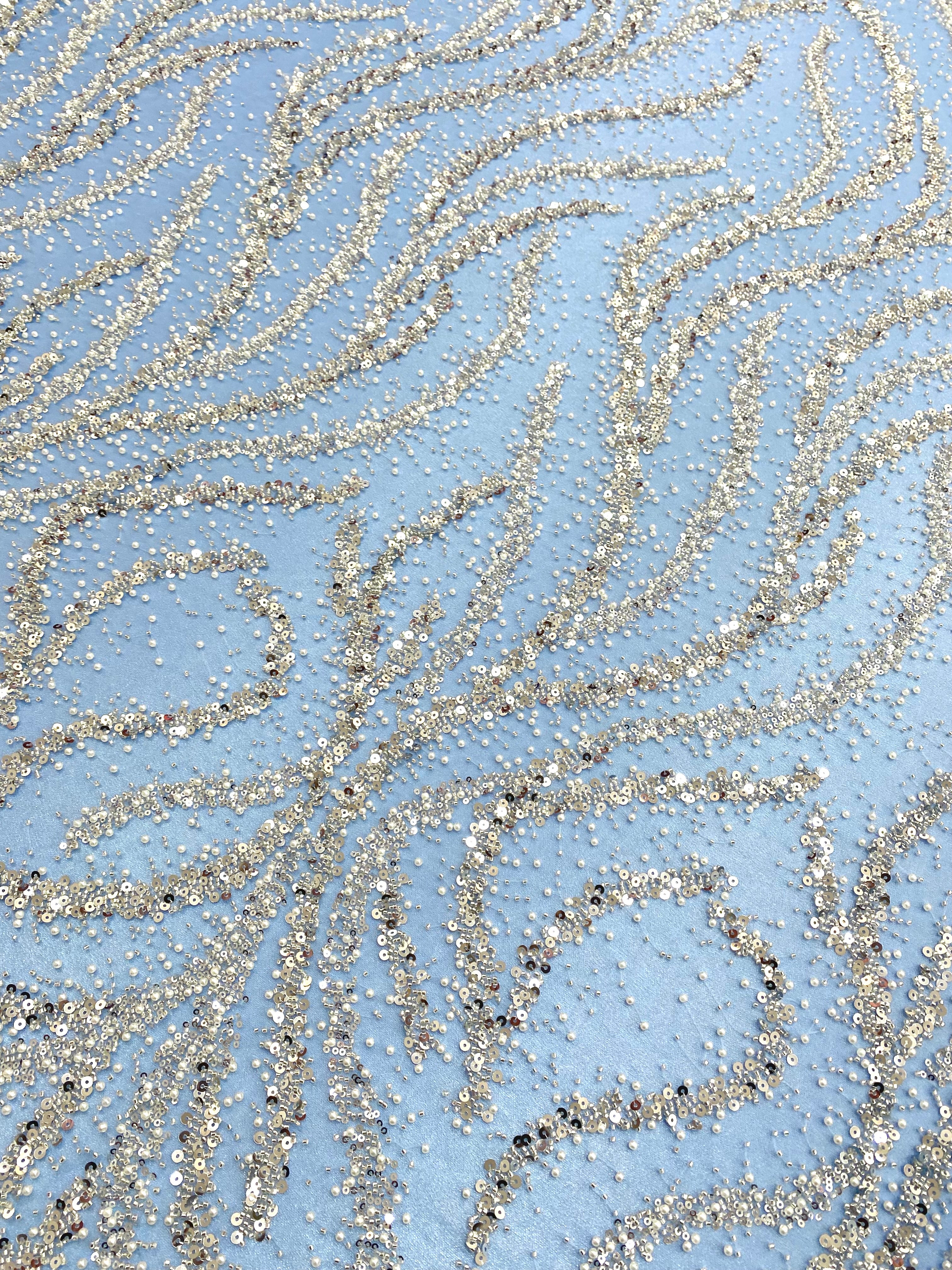 Dantela Couture Argintie pe Tulle Bleu cu Perle, Margele si Paiete
