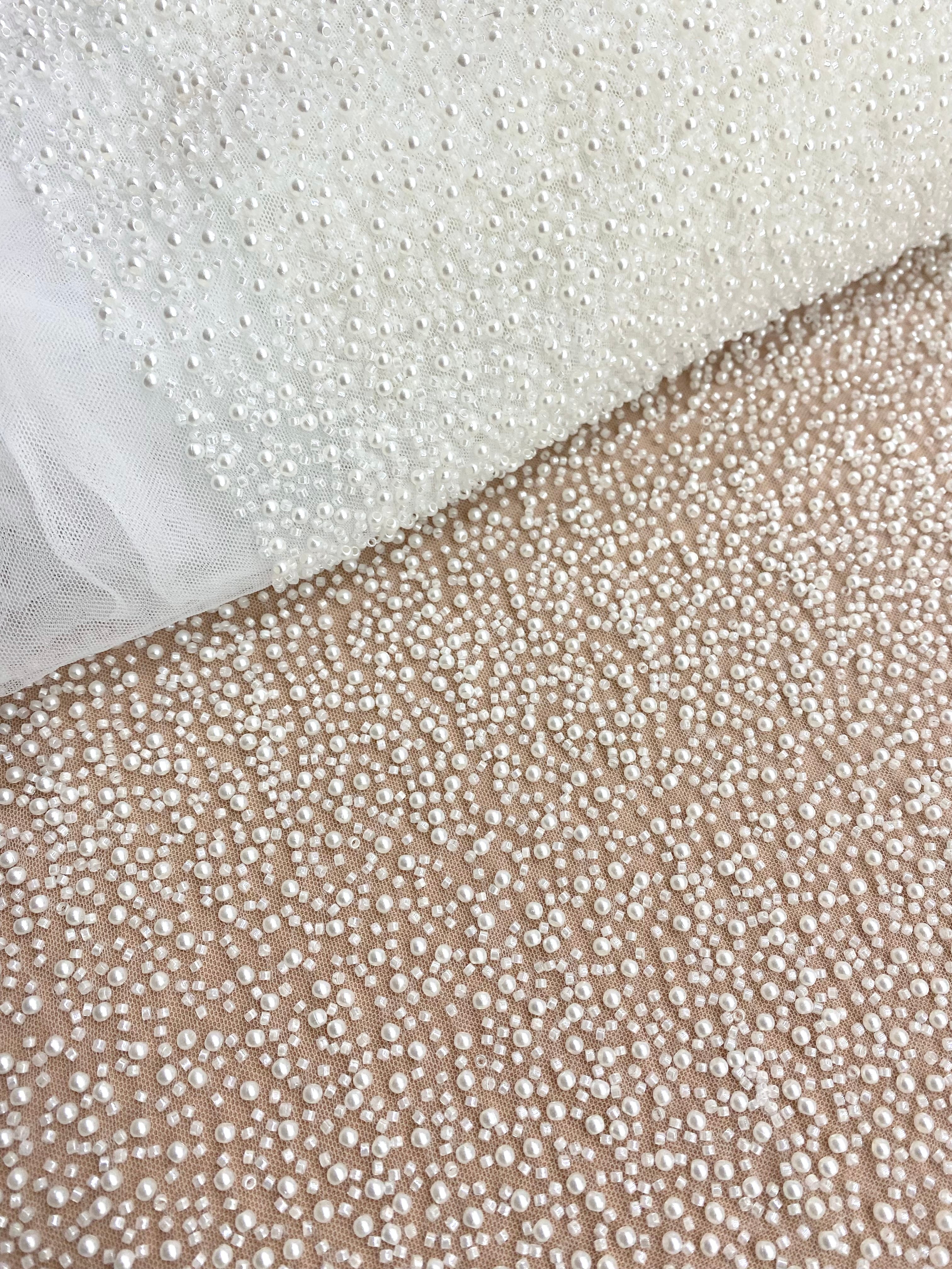 Dantela Couture Ivory cu Model General, cu Perle si Margele