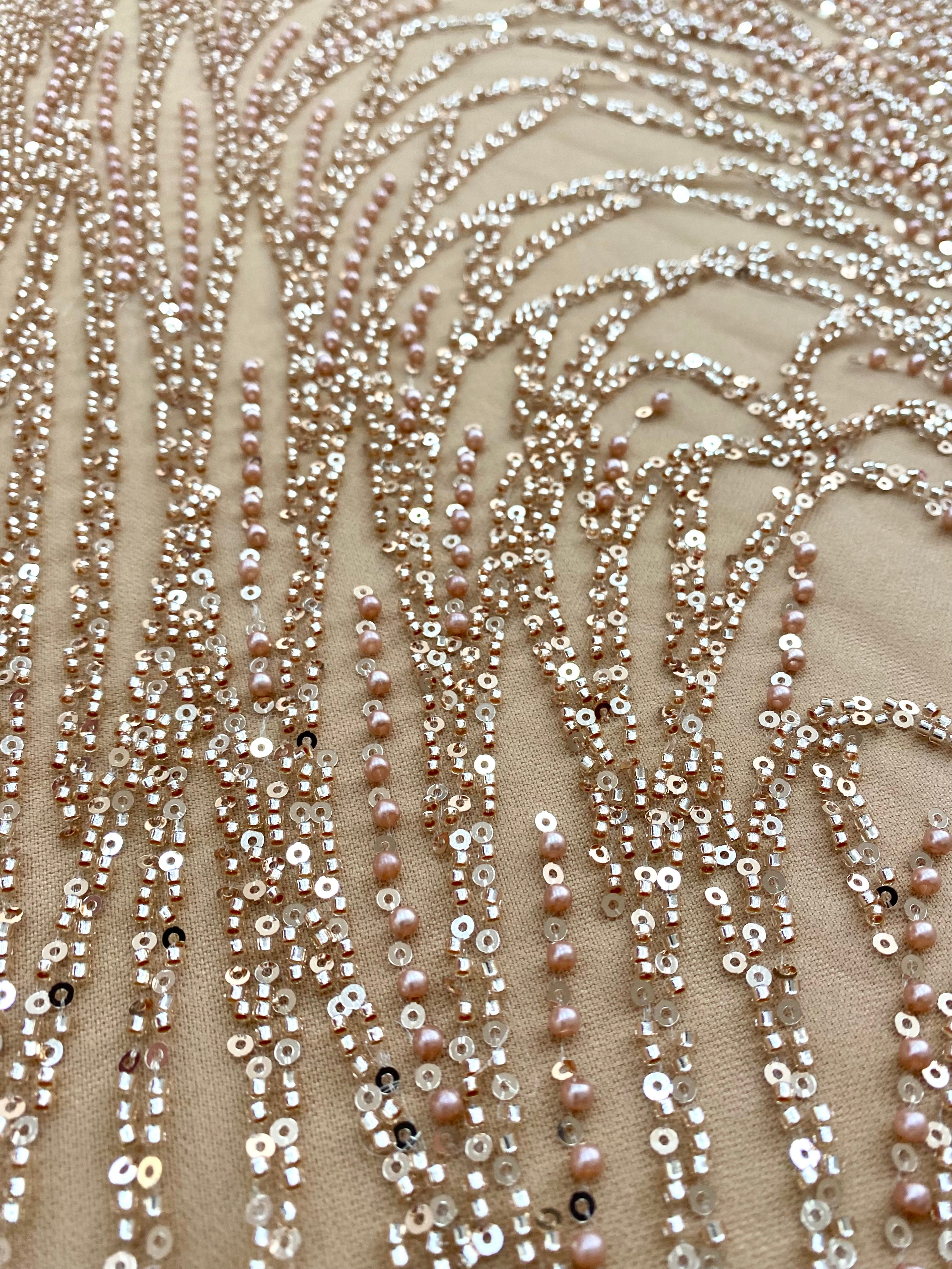 Dantela Couture Auriu Rose cu Model Liniar, cu Margele si Paiete