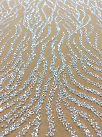 Dantela Couture Ivory cu Tulle Nude cu Siraguri, cu Margele si Paiete