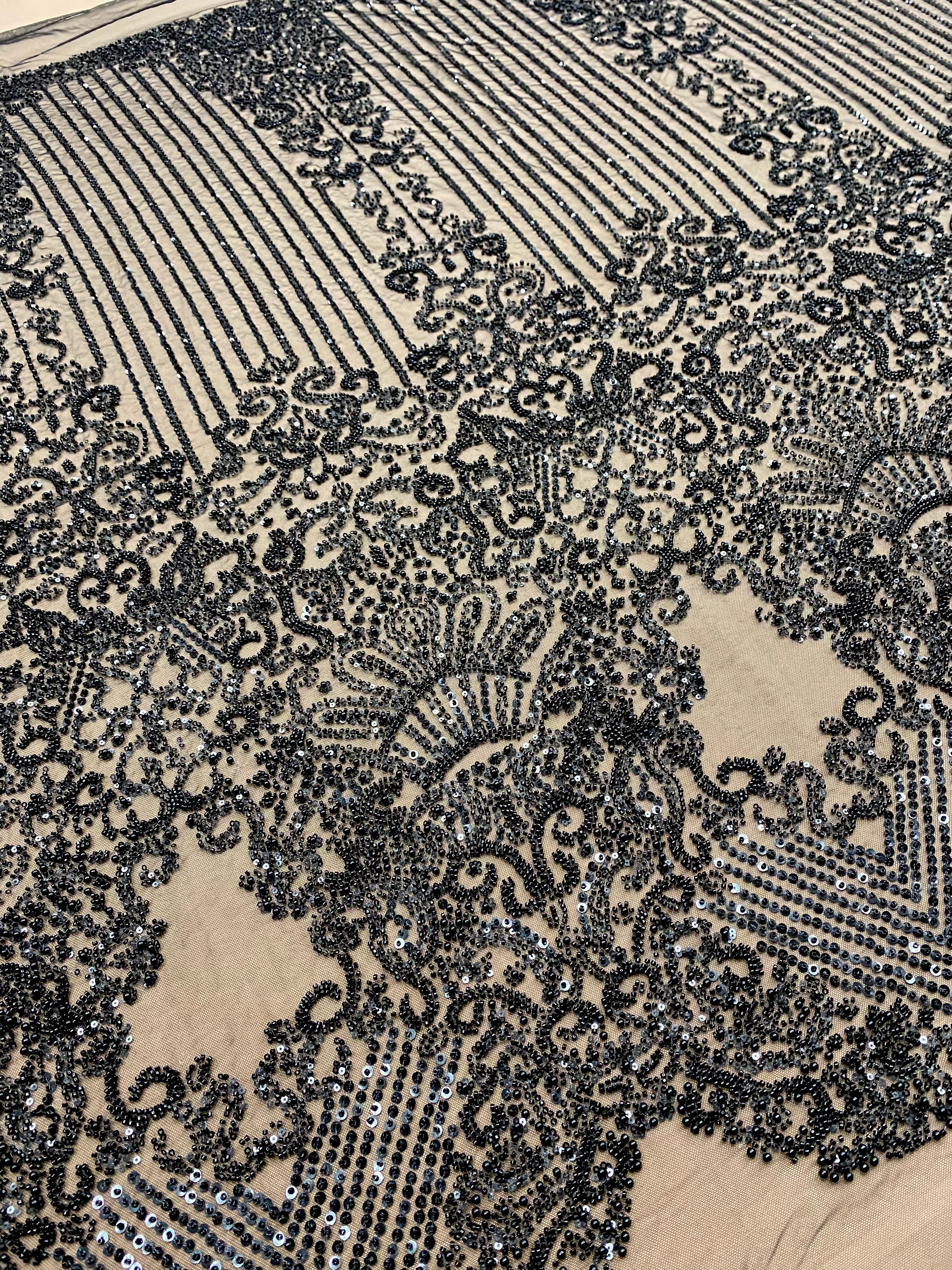 Dantela Couture Neagra cu Model Geometric, cu Perle, Margele si Paiete