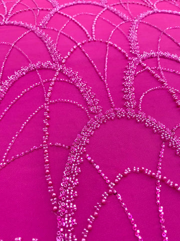 Dantela Couture Fucsia cu Model Geometric, cu Perle, Margele si Paiete