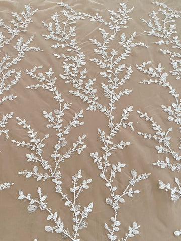 Dantela Couture Ivory virágmintás, gyöngyökkel és flitterekkel