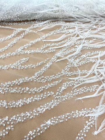Dantela Couture Ivory cu Pene de Strut, cu Siraguri, cu Margele si Paiete