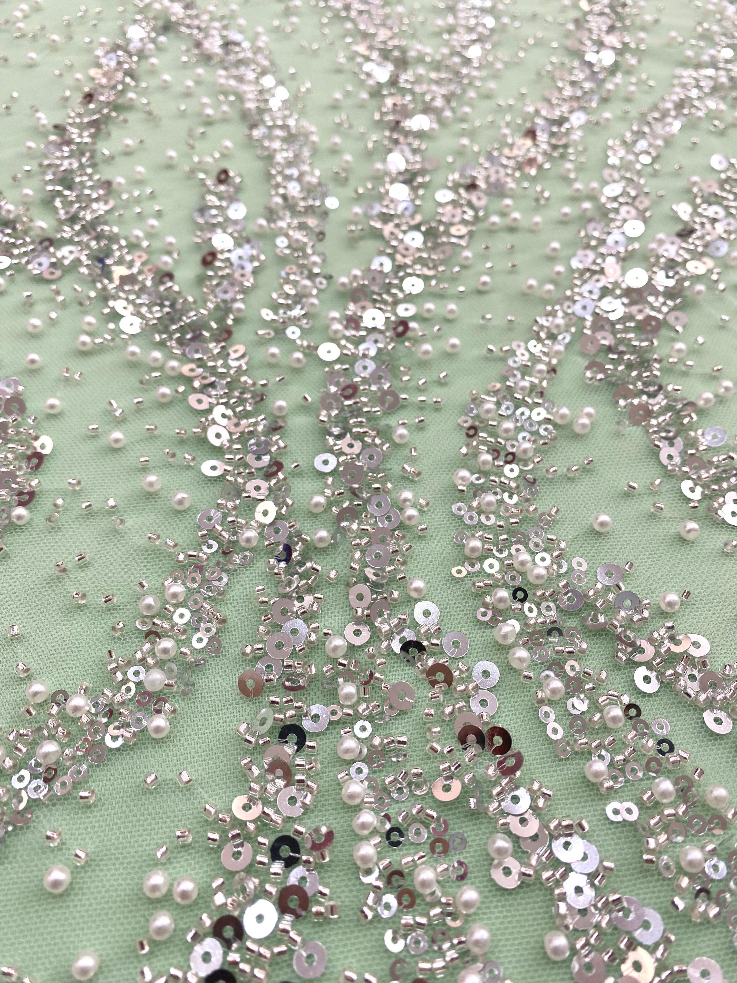 Dantela Couture Argintie pe Tulle Verde Menta cu Perle, Margele si Paiete