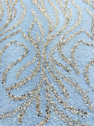 Dantela Couture Argintie pe Tulle Bleu cu Perle, Margele si Paiete