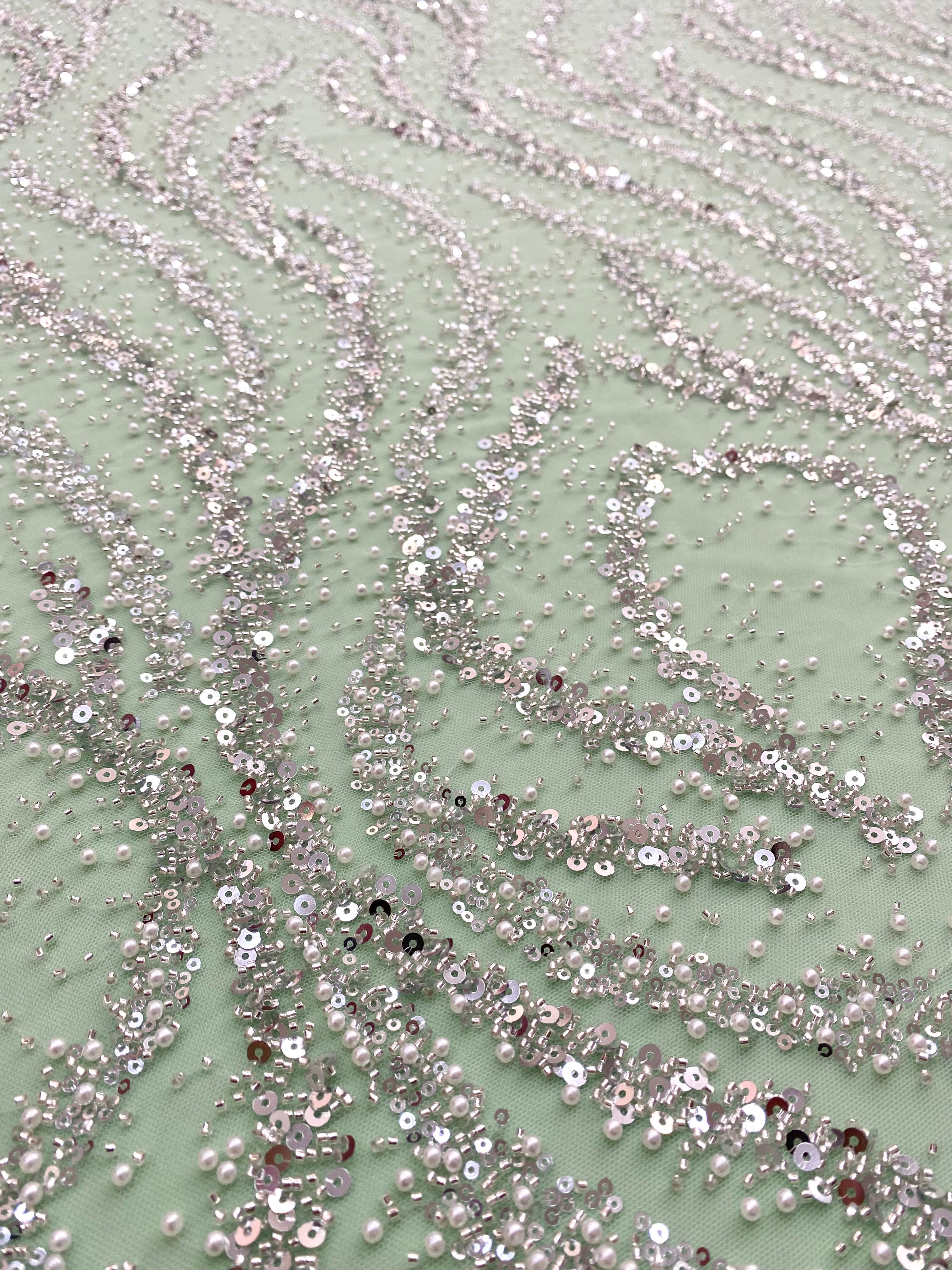 Dantela Couture Argintie pe Tulle Verde Menta cu Perle, Margele si Paiete