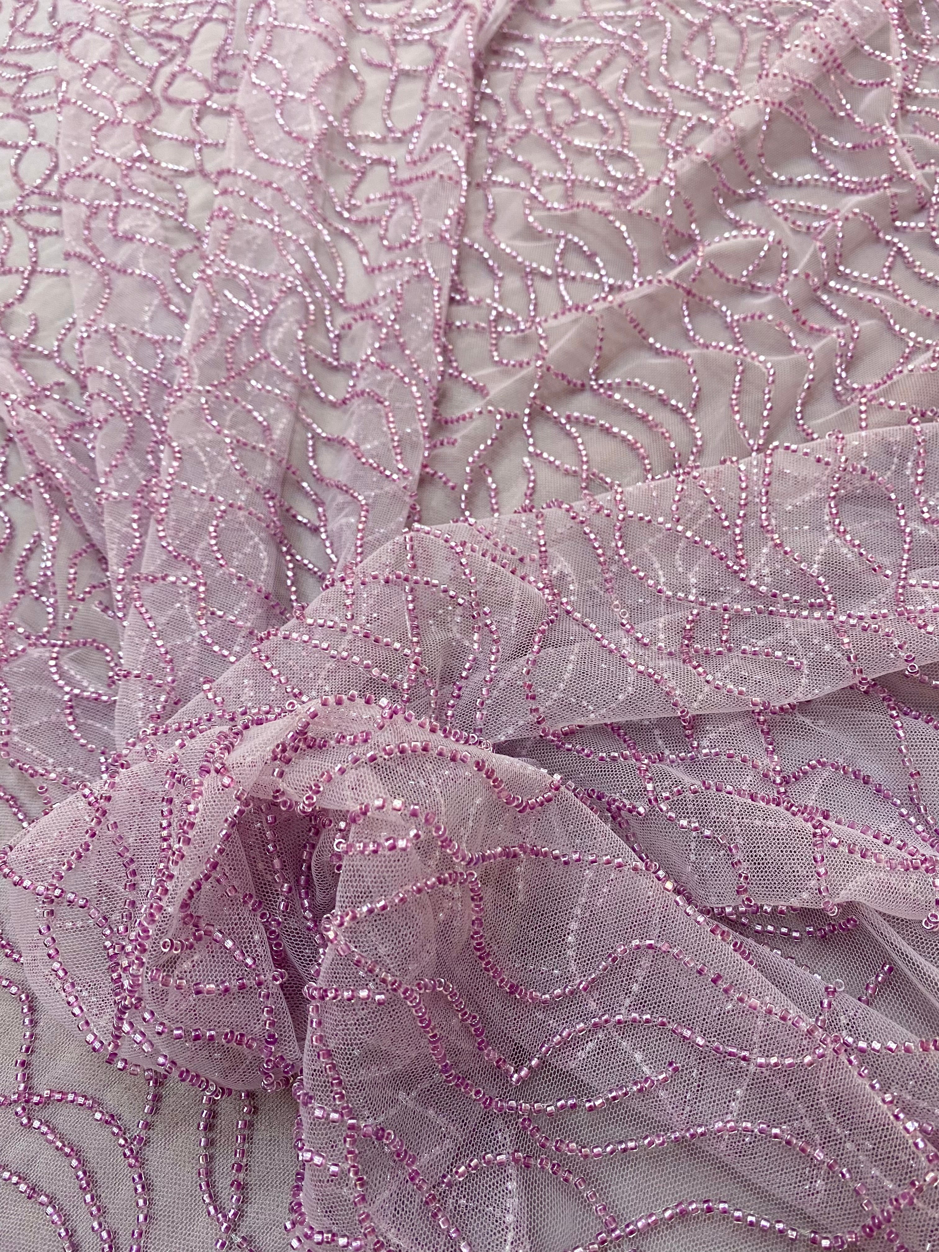 Dantela Couture Pudra cu Siraguri din Margele