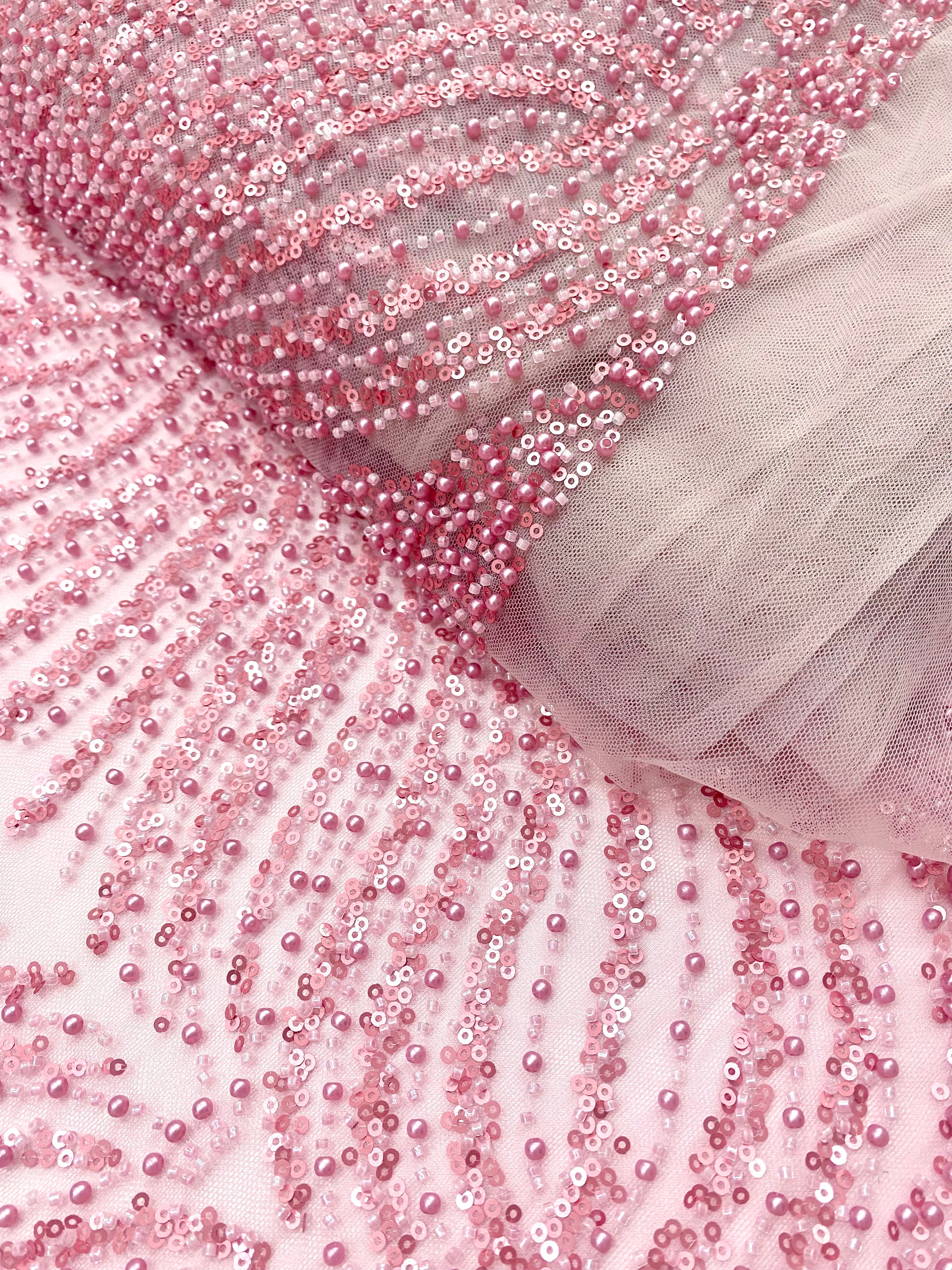 Dantela Couture Roz cu Panou, cu Perle, Margele si Paiete