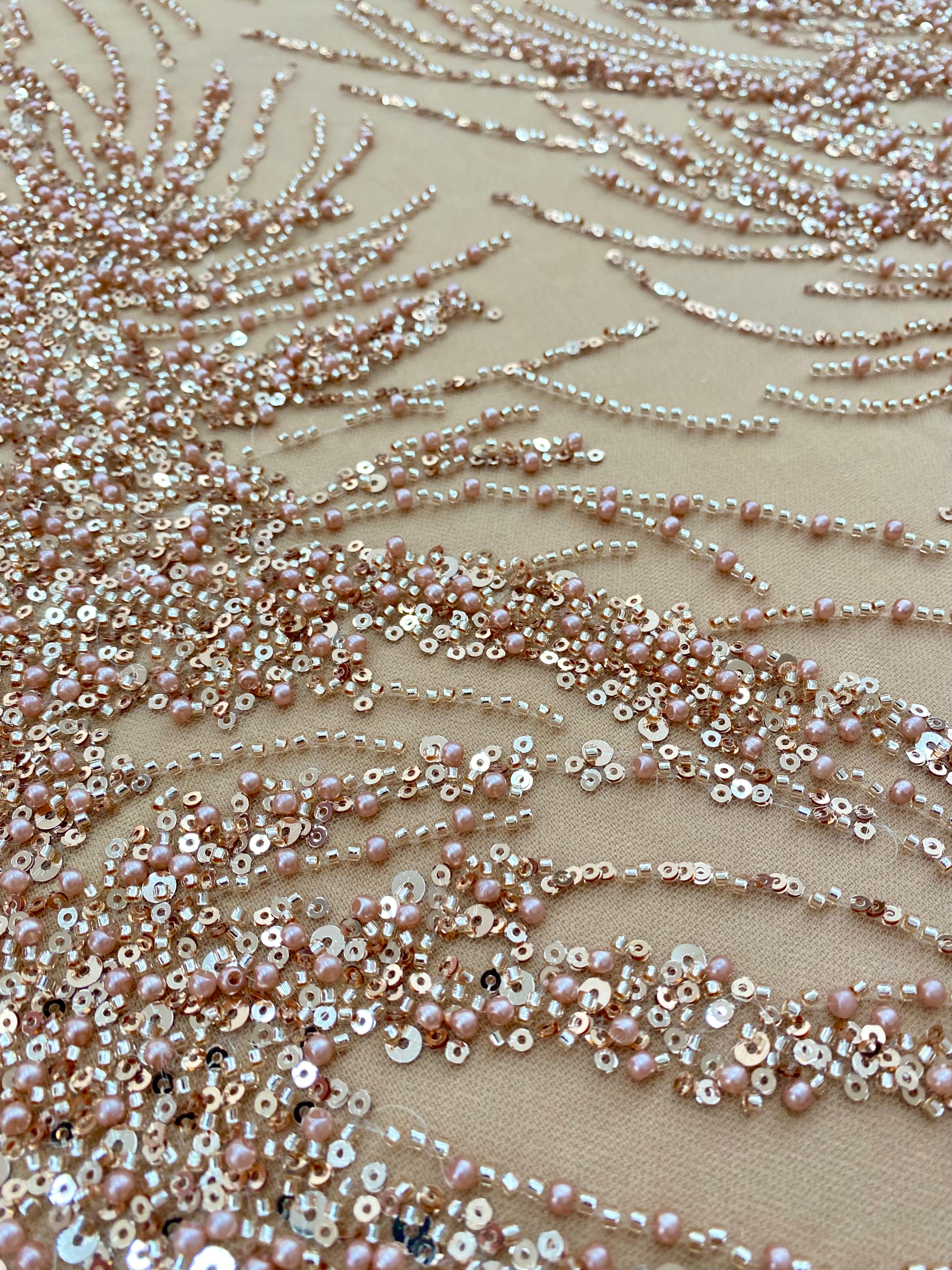 Dantela Couture Auriu Rose cu Model Liniar, cu Perle, Margele si Paiete