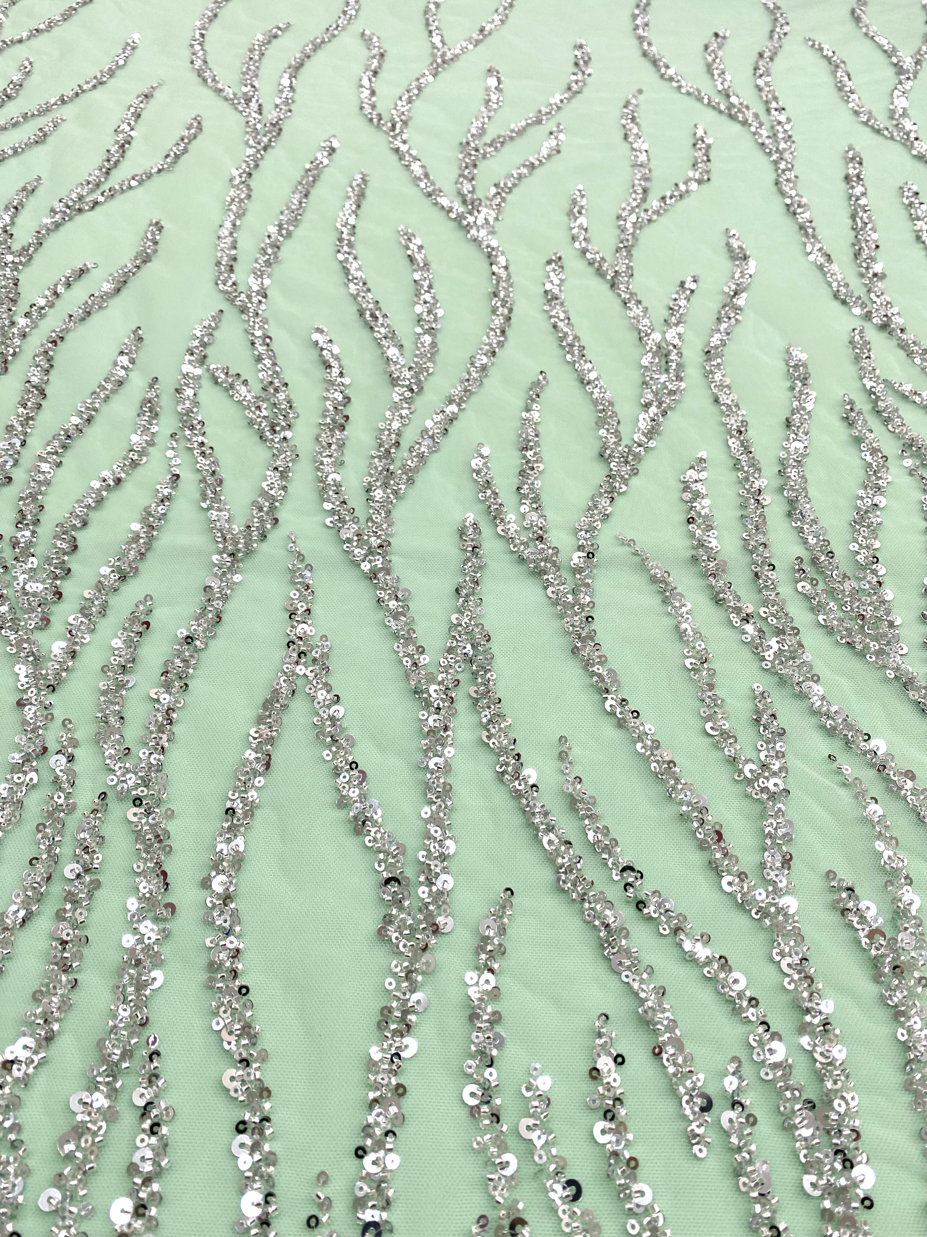 Dantela Couture Argintie pe Tulle Verde Menta cu Siraguri, cu Margele si Paiete